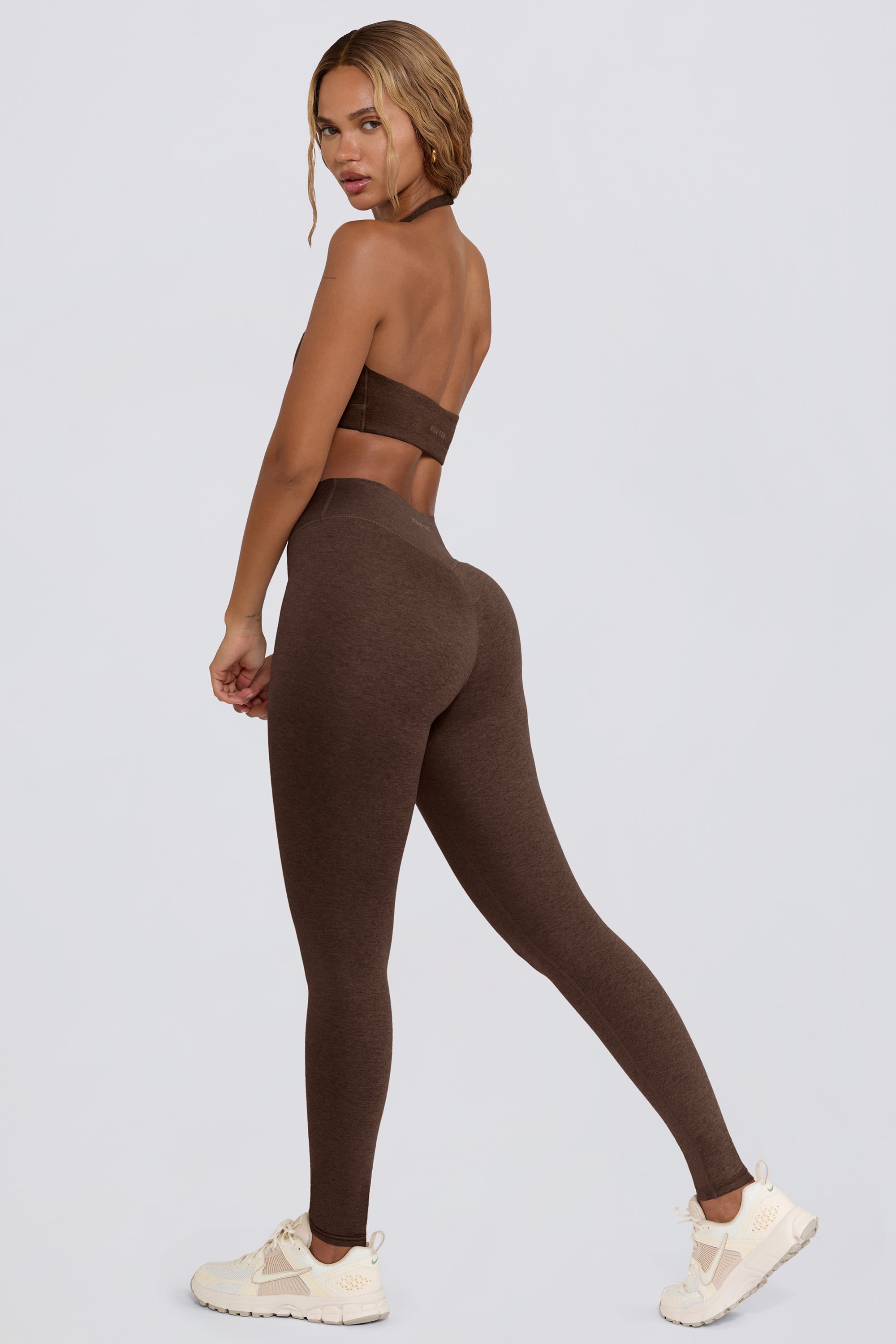 Brushed Jersey Ruched Mid-Rise Leggings in Pecan Marl – Bo+Tee