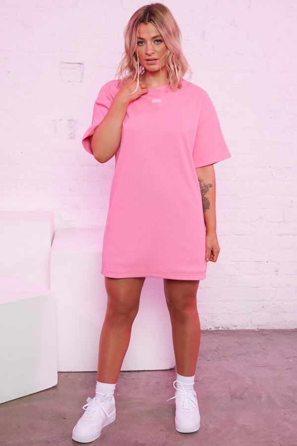 Round neck short sleeve oversized ribbed t-shirt in candy pink with logo branding. Image 1 of 6.