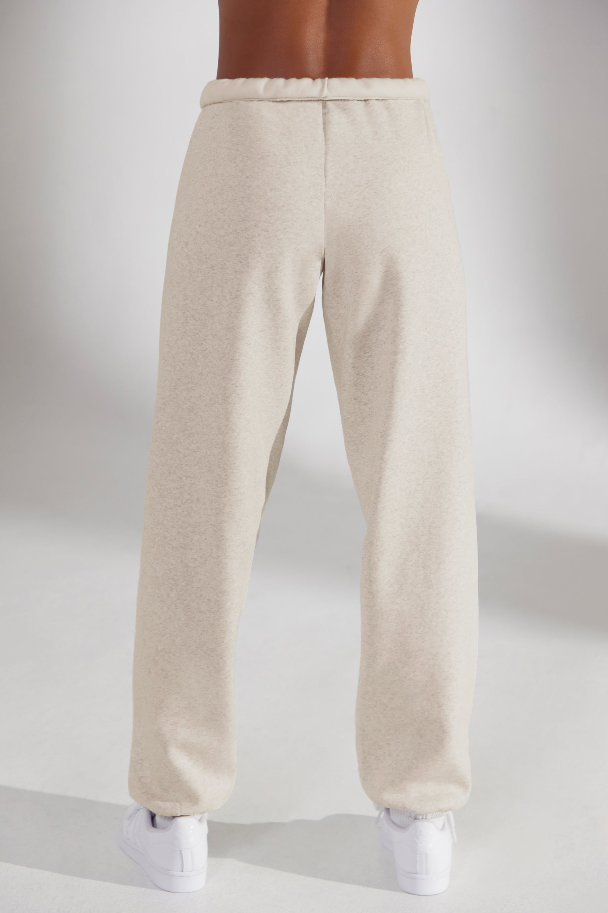 Prime Oversized Joggers in Heather Oat Bo Tee Bo Tee