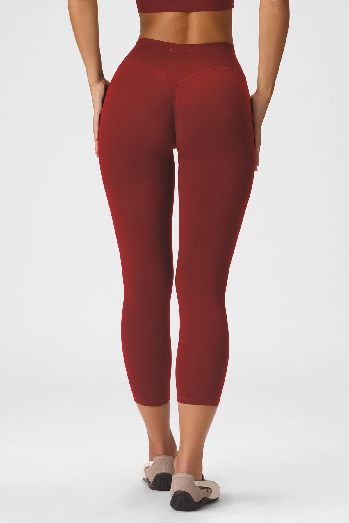 bo-and-tee-soft-active-7/8-leggings-in-dark-cherry_BT16536DeepCrimson_5.jpg