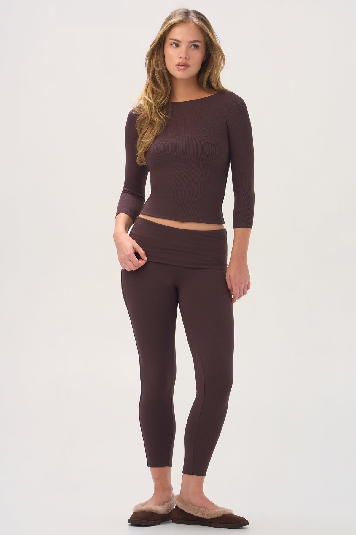 bo-and-tee-buttercloud-7/8-leggings-in-espresso_BT16512Espresso_1.jpg