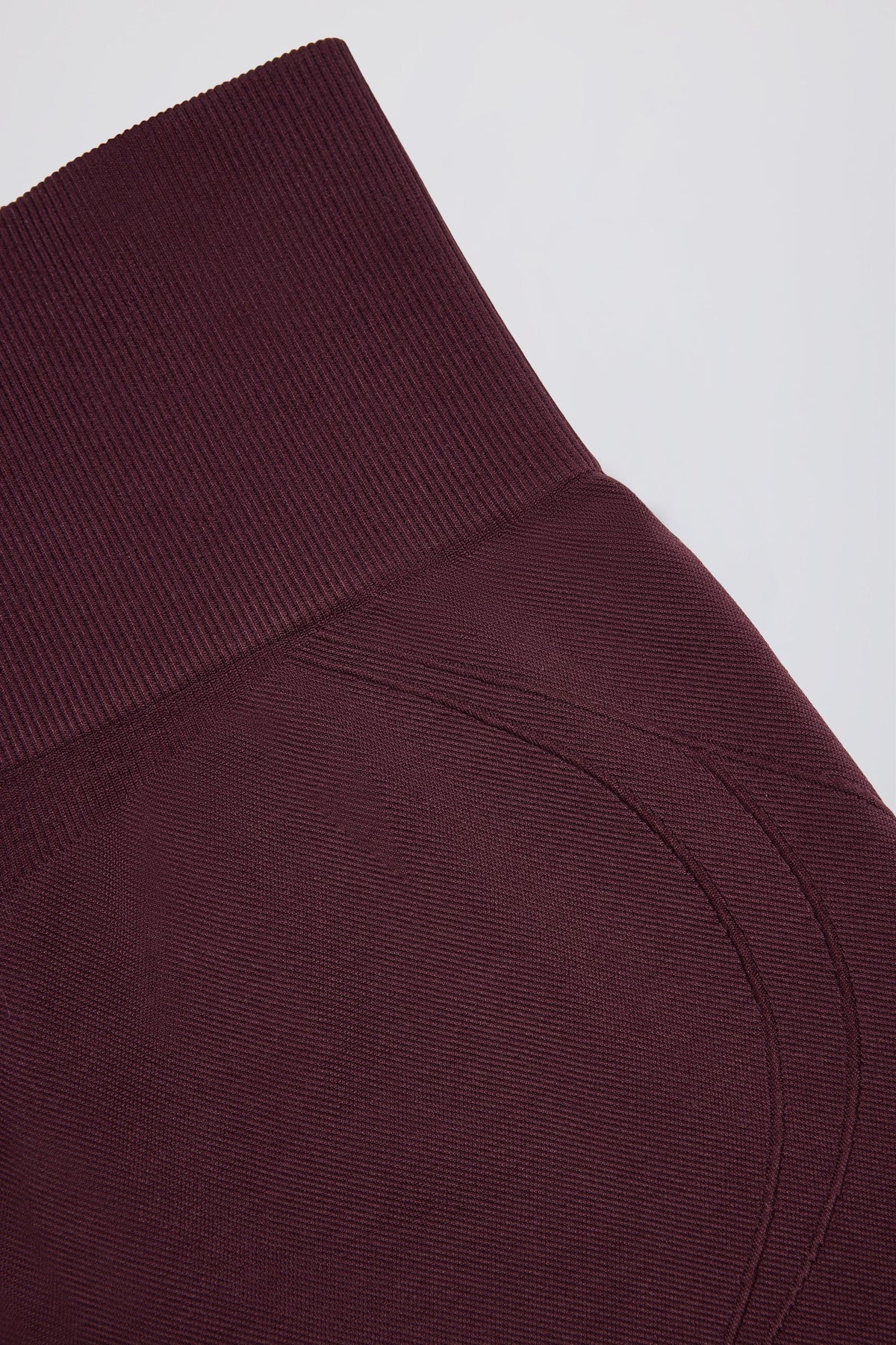Super Sculpt Seamless Mini Shorts in Burgundy