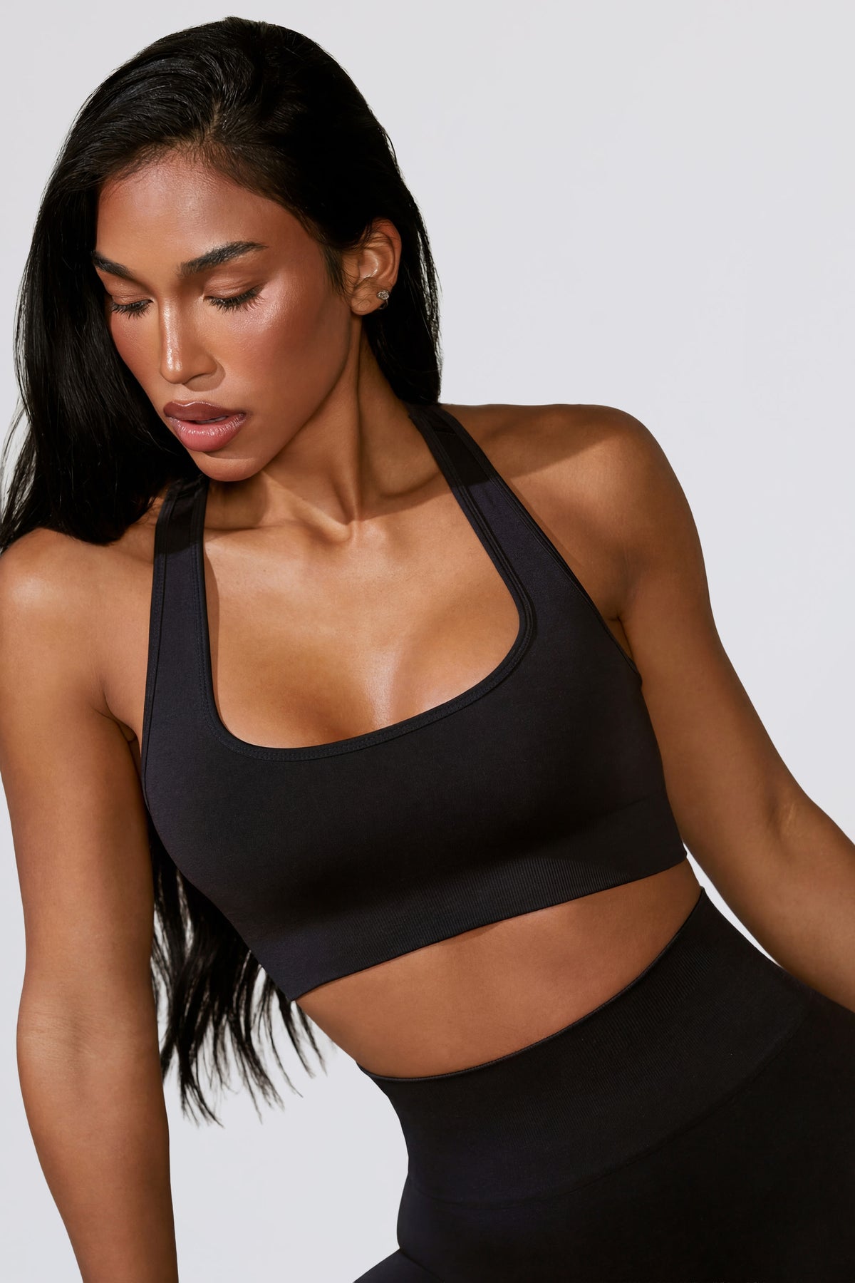 Cut Out Define Luxe Sports Bra in Black