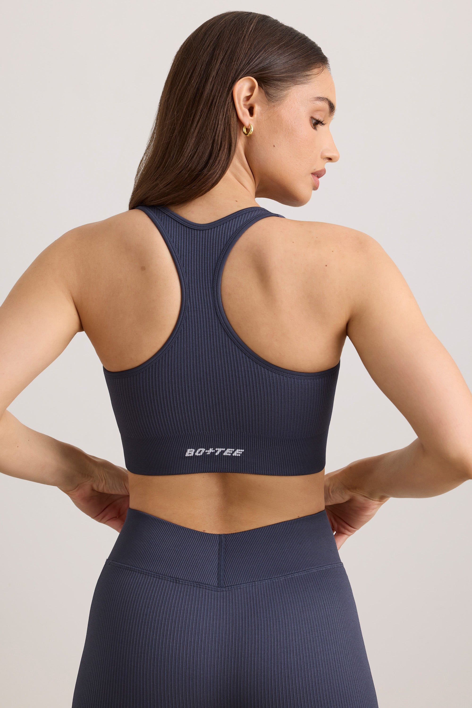 Concentrate - FlexiRib Wide Strap Sports Bra in Slate