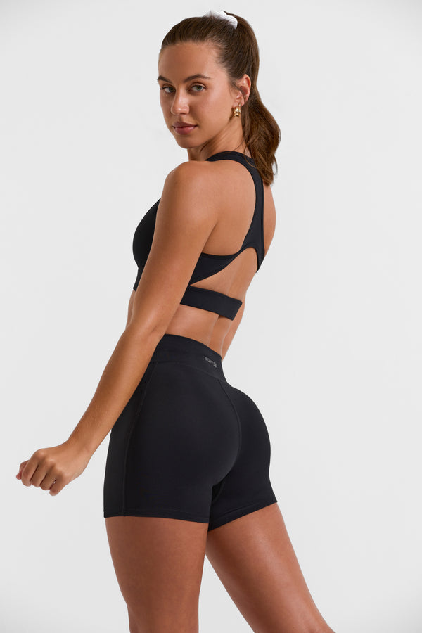Bounce - Mini Shorts with Pockets in Black