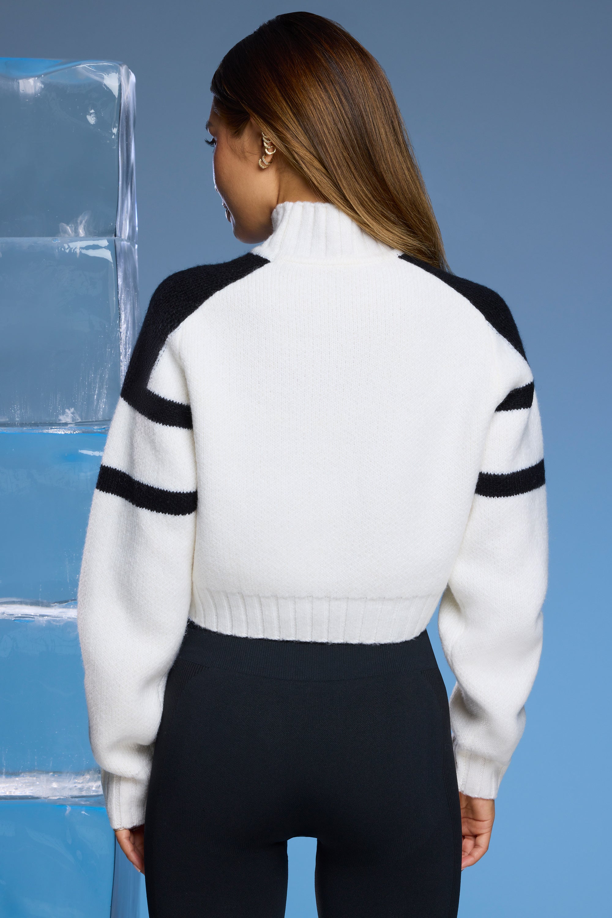 Apres-Ski - Chunky Knit Cropped Jumper in White