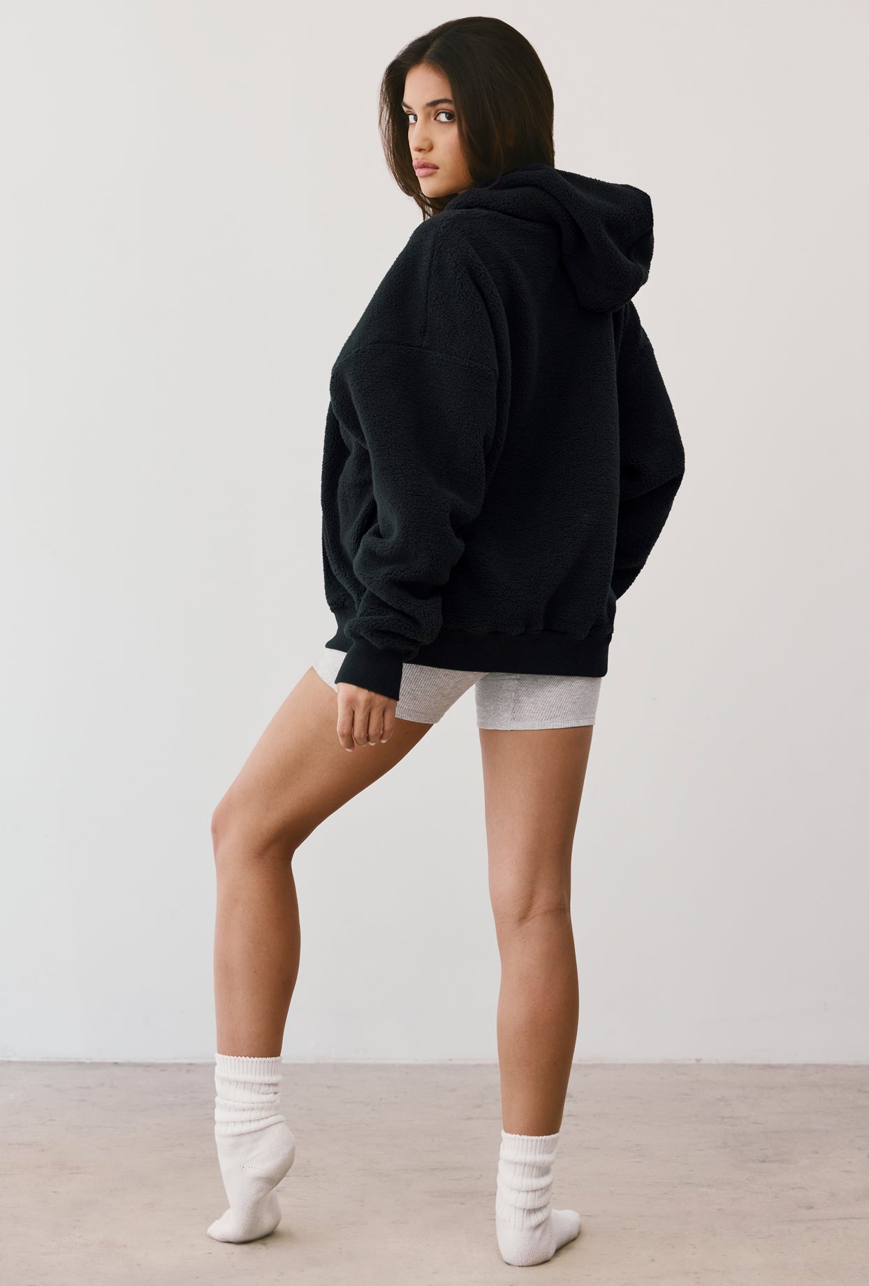 Lounge - Oversized Fleece Hooded Sweatshirt in Onyx