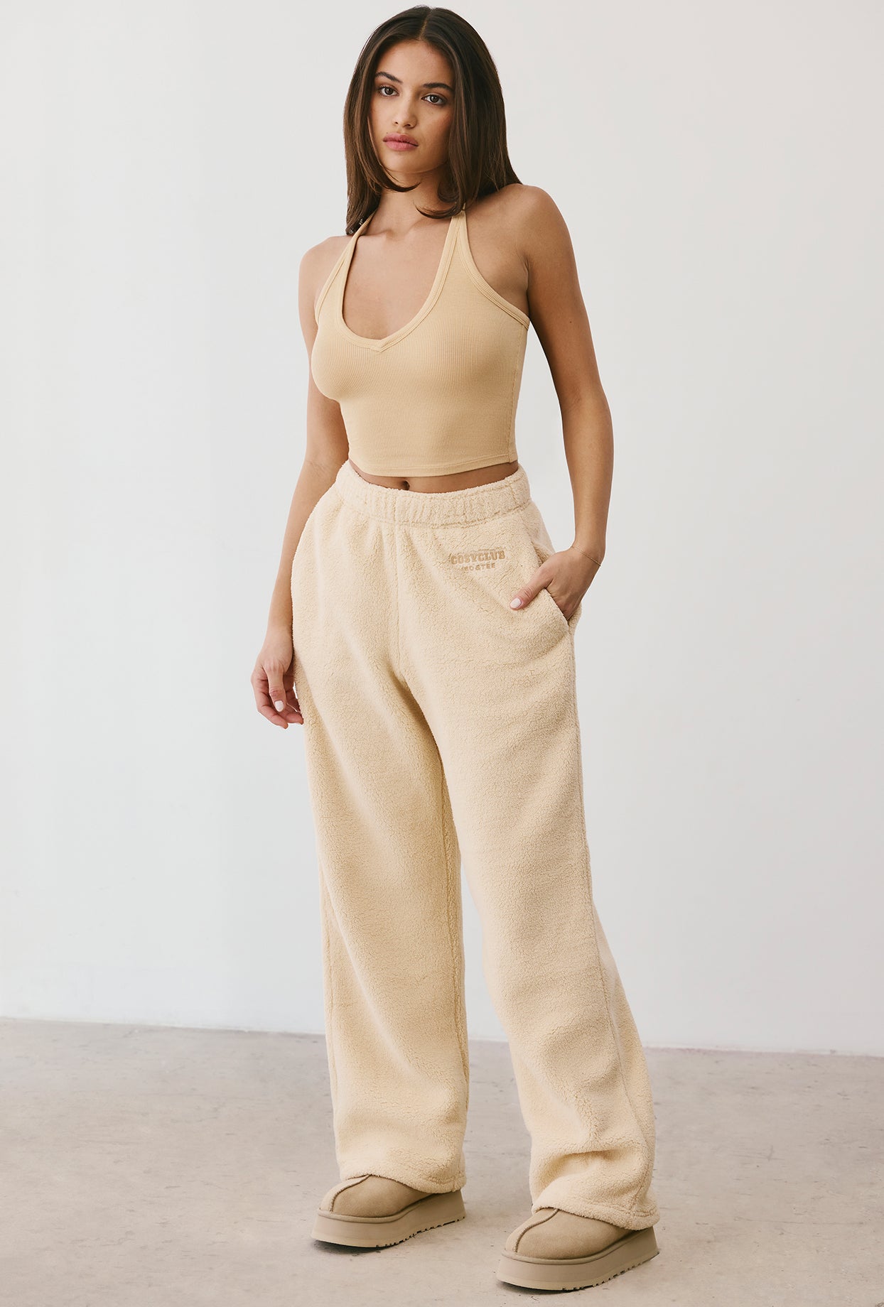 Laze - Fleece Wide Leg Joggers in Cashmere