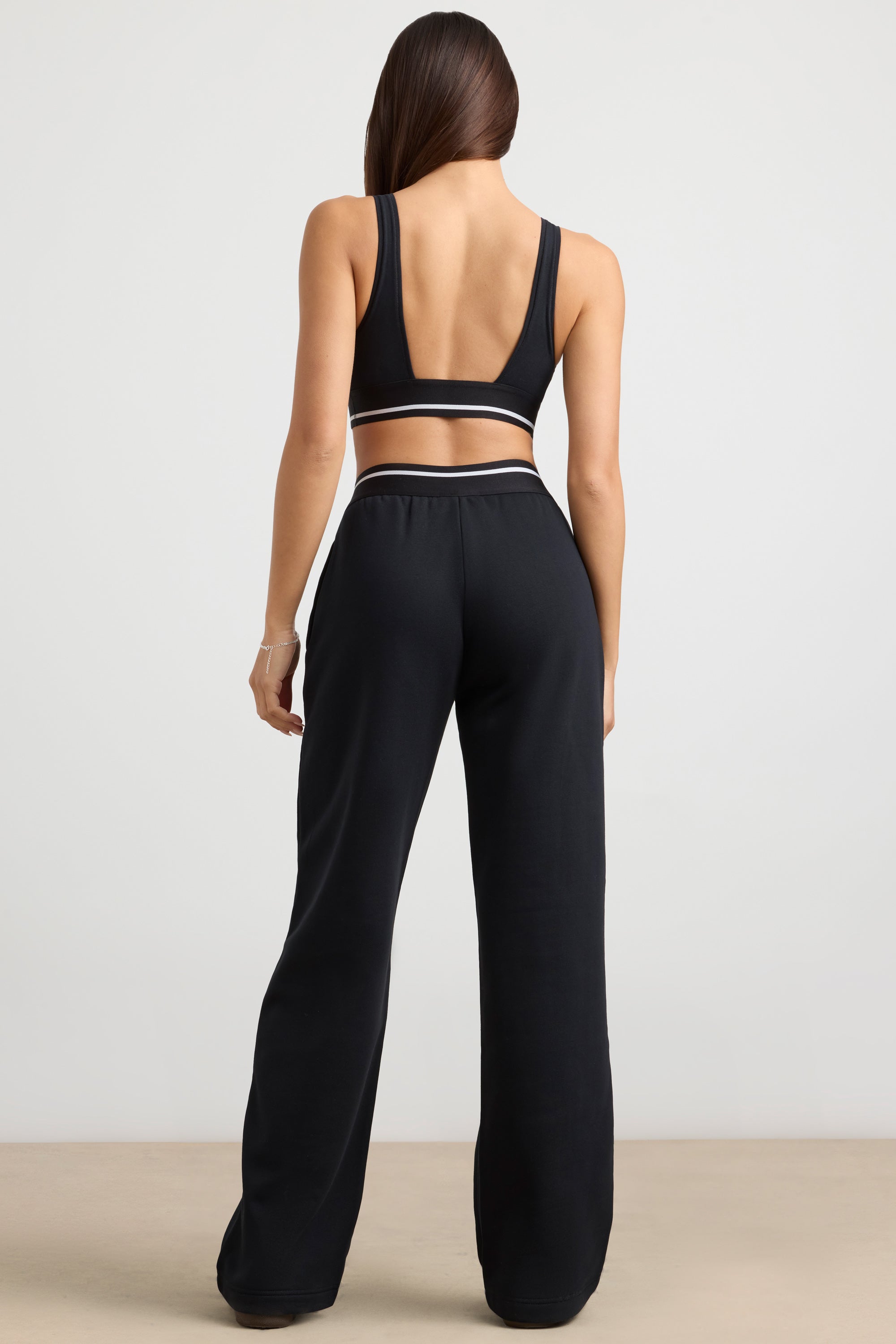 Fluid - High-Waist Straight-Leg Joggers in Black