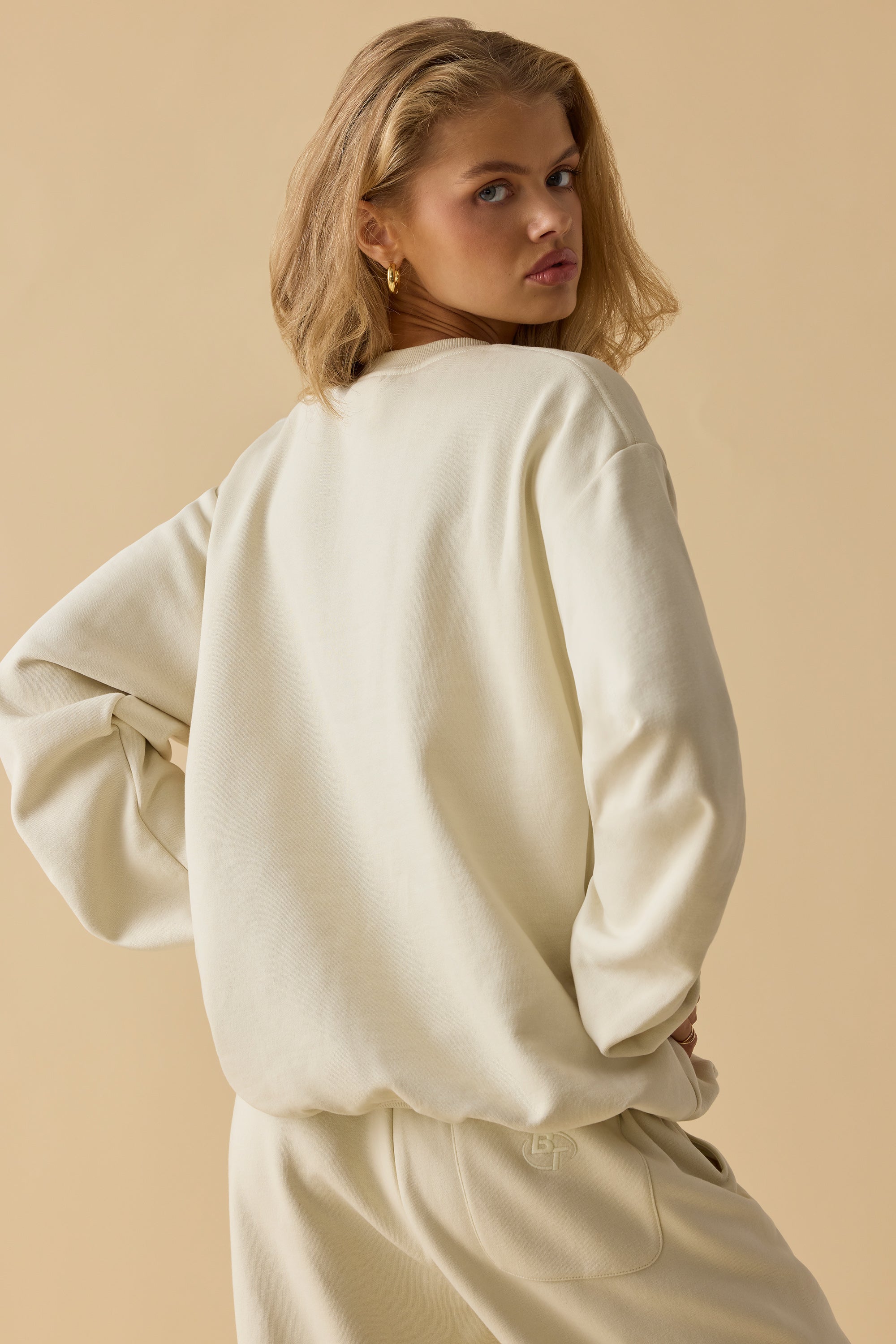 Signature - Oversized Crew Neck Sweatshirt in Bone