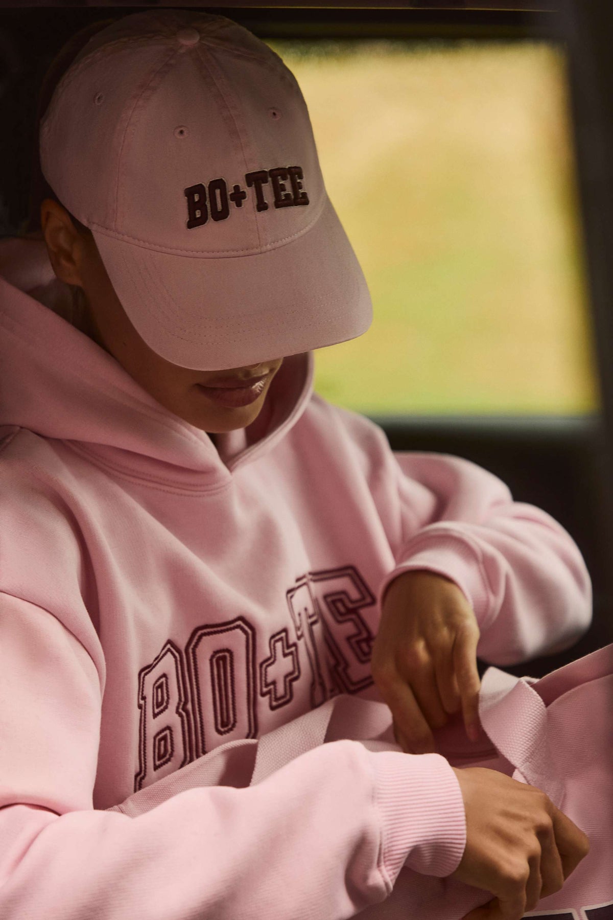 BT11153-PowderPink_Alumna_1.jpg