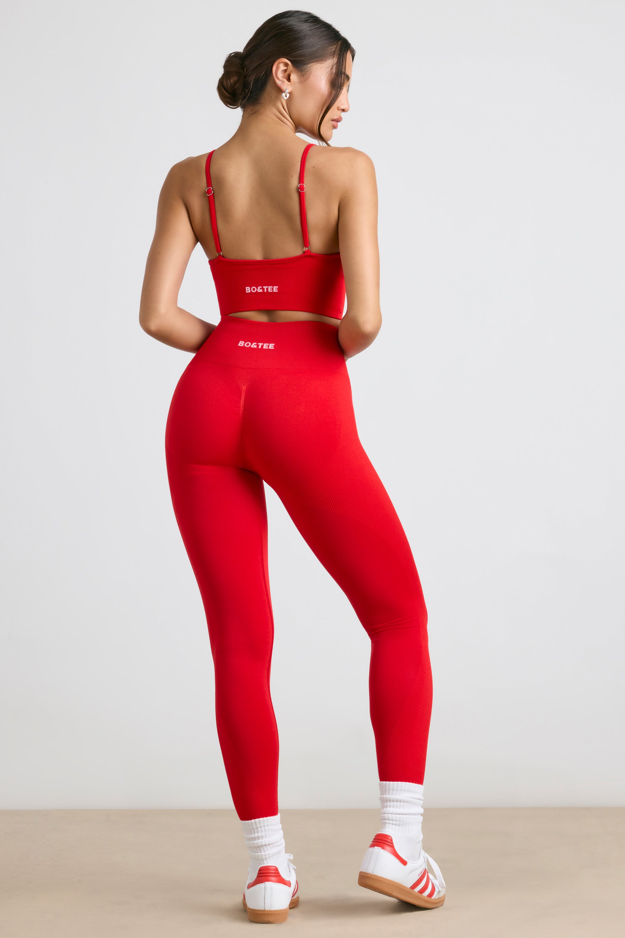 Admired - High-Waist Define Luxe Leggings in Red