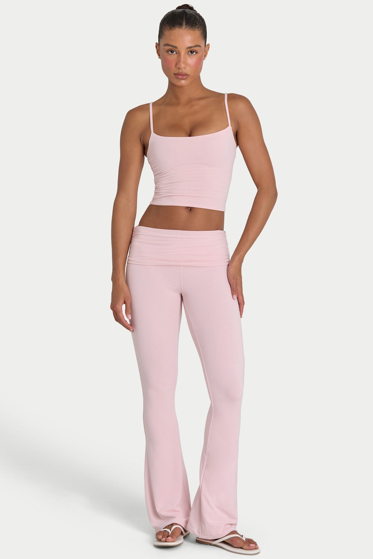 Bo+Tee model Hayley wearing the Rebloom Full Top in Blush Modal fabric perfect for yoga class