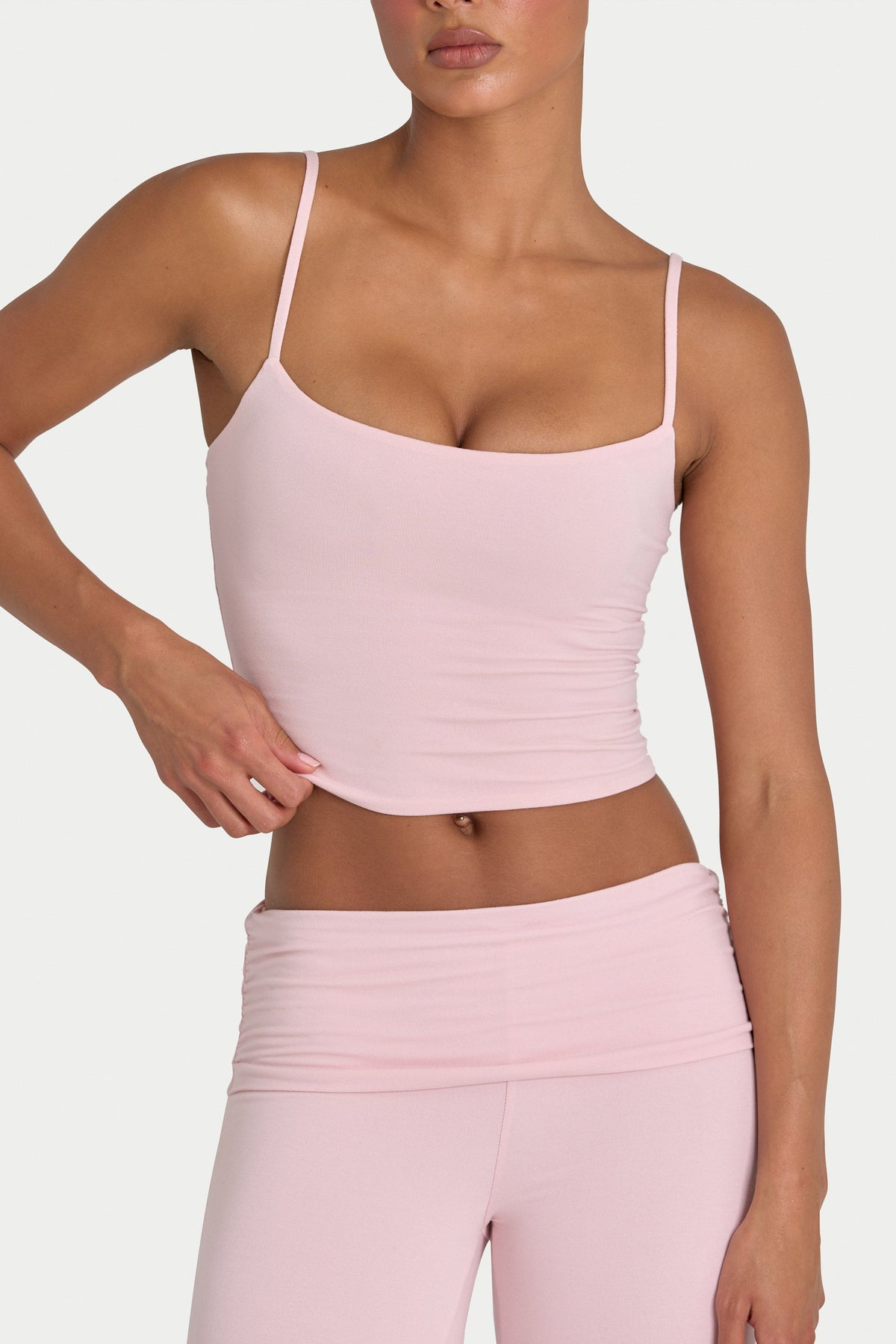 Bo+Tee model Hayley wearing the Rebloom Full Top in Blush Modal fabric perfect for morning workouts
