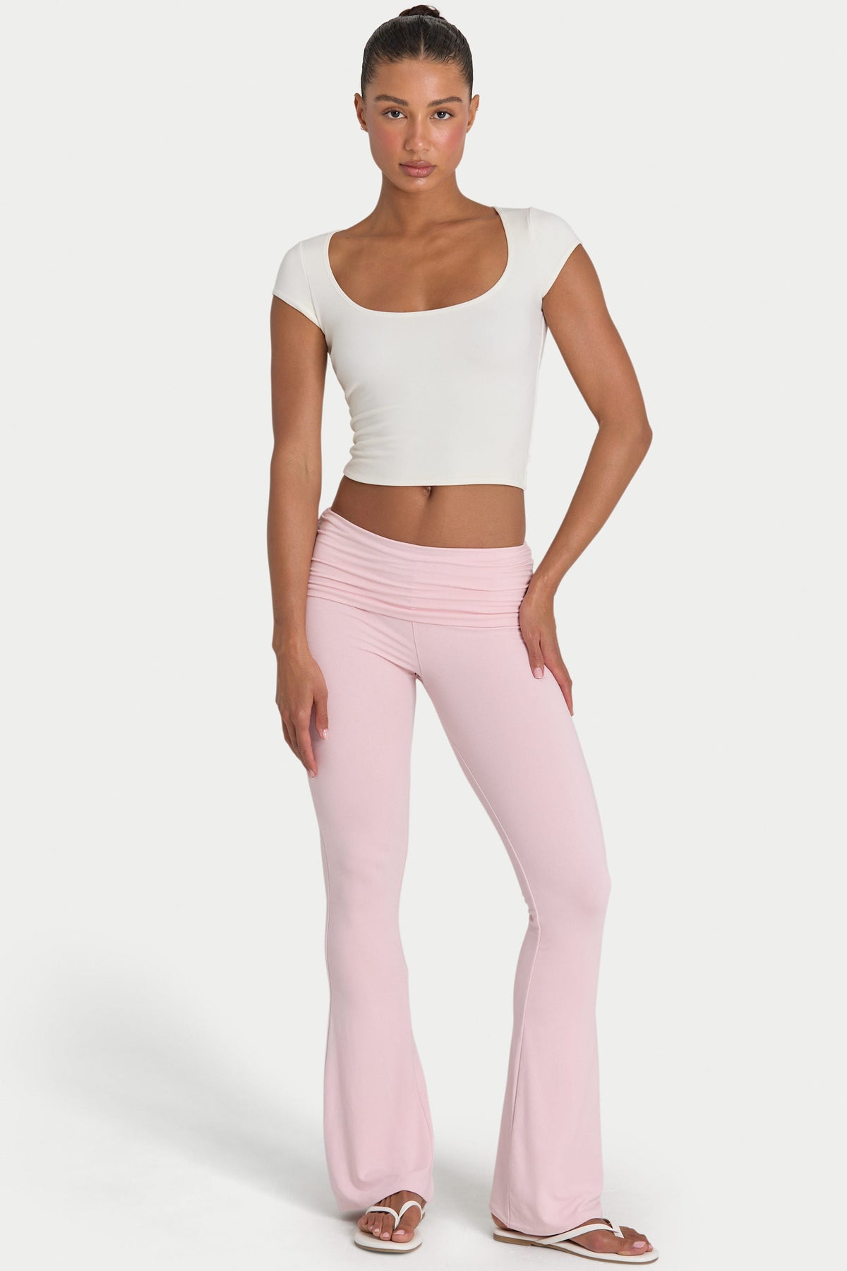 Bo+Tee model Kiele wearing the BT16372__Ivory Full Top in Ivory Modal fabric perfect for brunch with friends