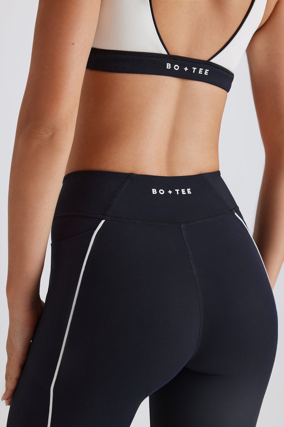 Soft Active Contrast Leggings in Black