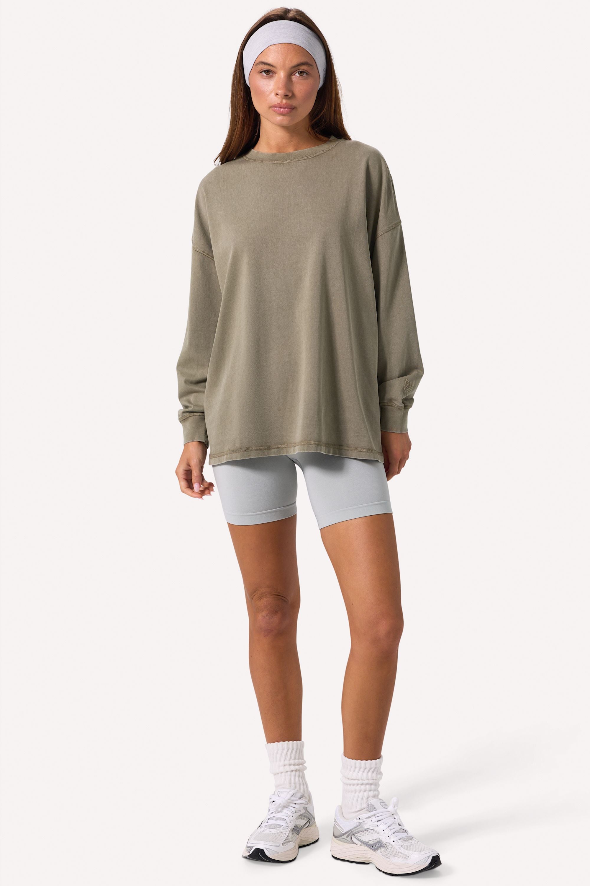 Acid Wash Long-Sleeve Oversized T-Shirt in Light Green – Bo+Tee