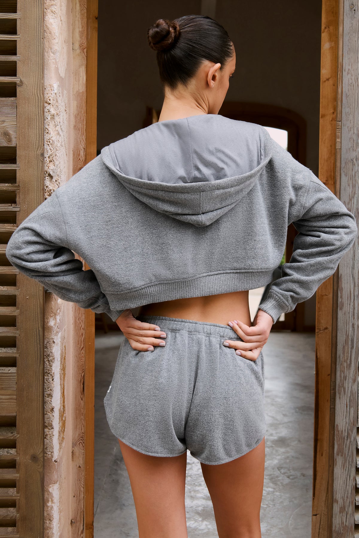 BT2298-DarkGrey_ActiveGetaway_2.jpg