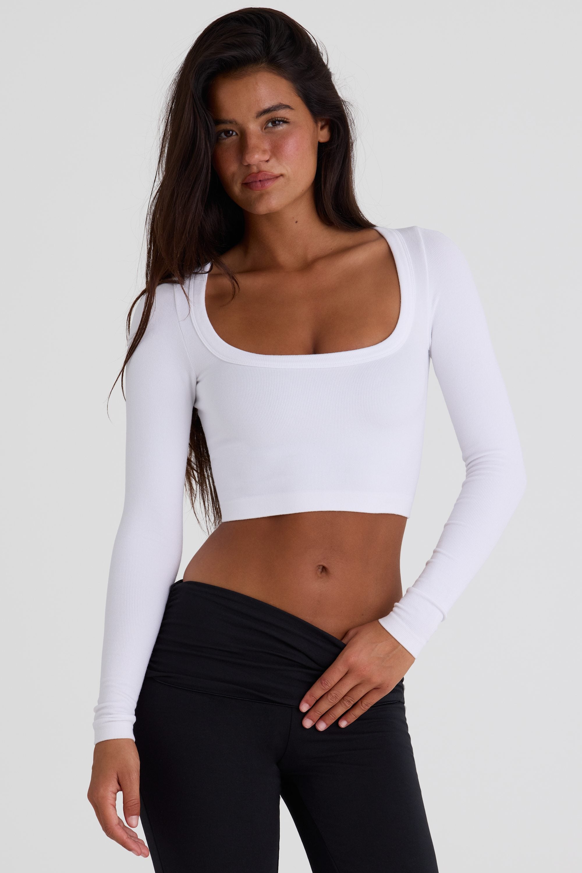 Seamless Soft Rib Cut-Out Crop Top in White