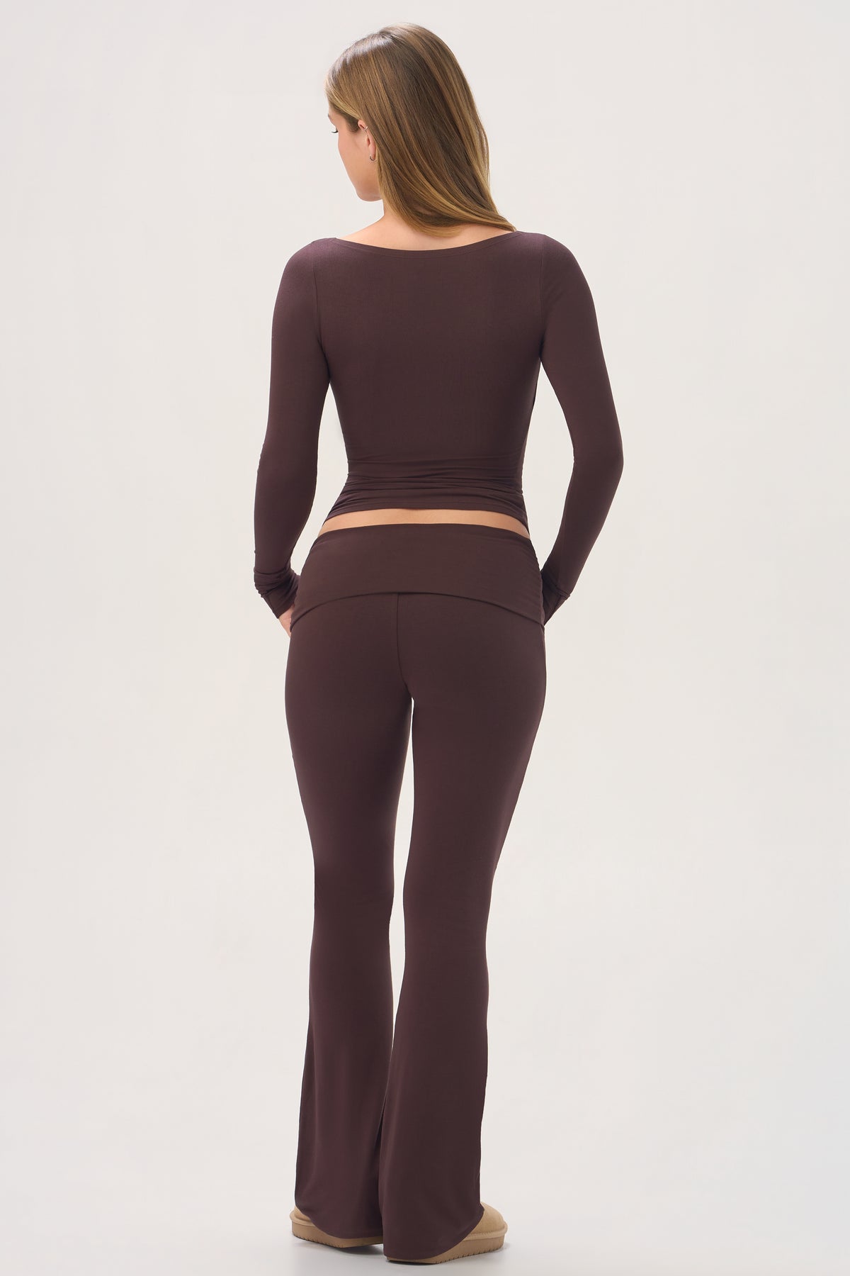 bo-and-tee-buttercloud-flared-leggings-in-espresso_BT11319Espresso_2.jpg