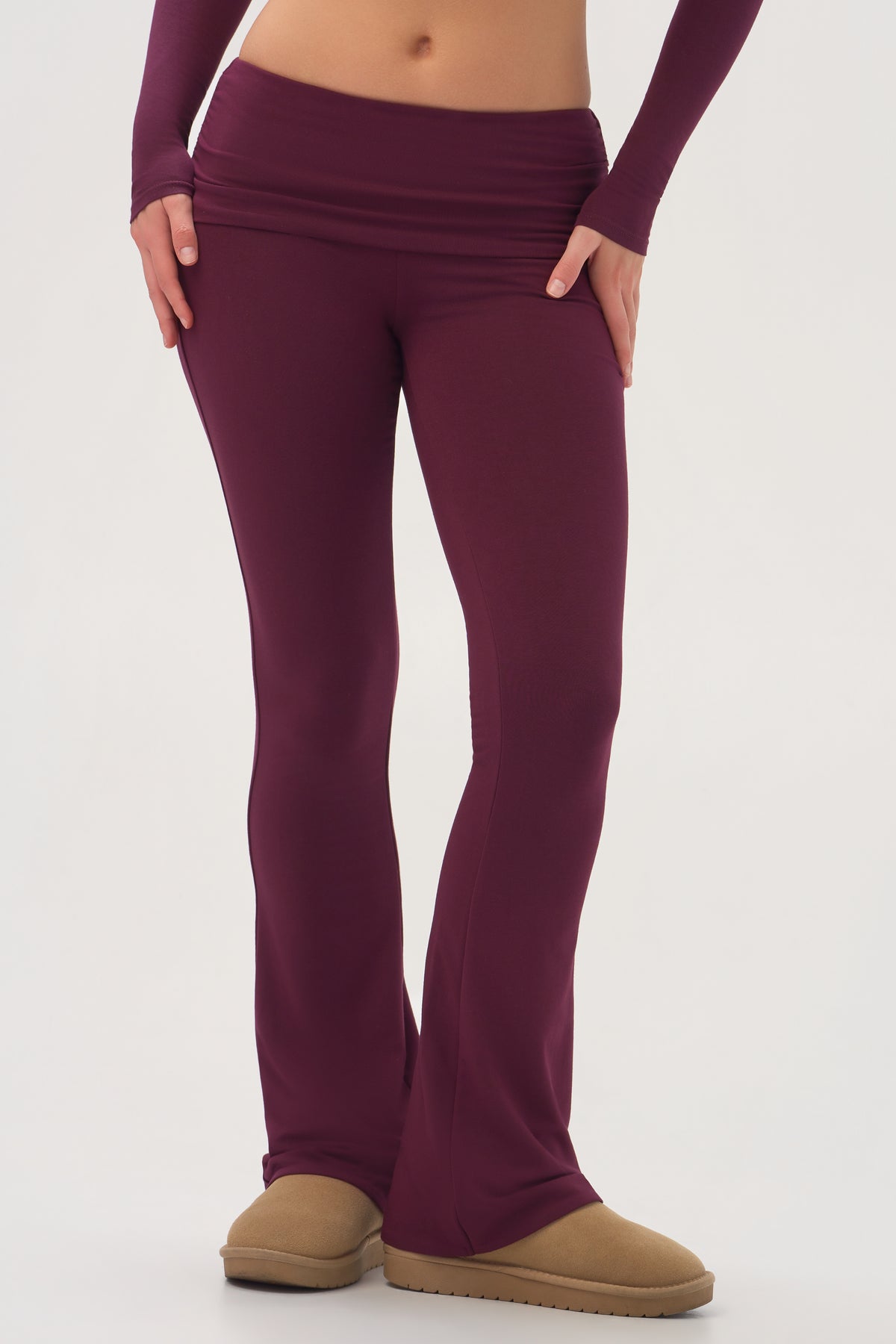 bo-and-tee-buttercloud-flared-leggings-in-plum_BT11319Plum_5.jpg