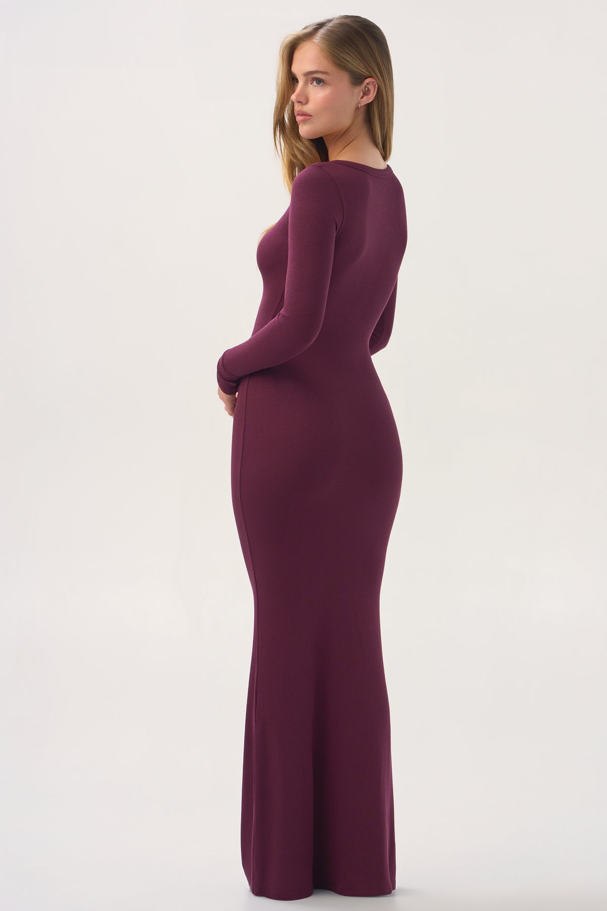 bo-and-tee-buttercloud-long-sleeve-maxi-dress-in-plum_BT16553Plum_3.jpg