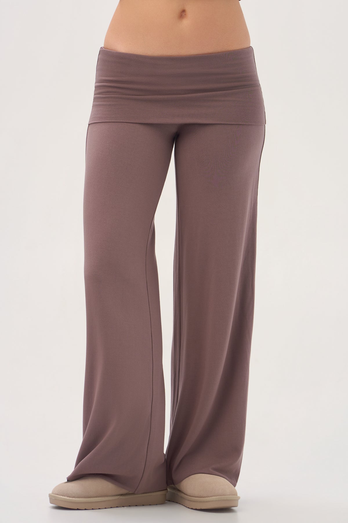 bo-and-tee-buttercloud-wide-leg-trousers-in-chestnut_BT16540Chestnut_6.jpg