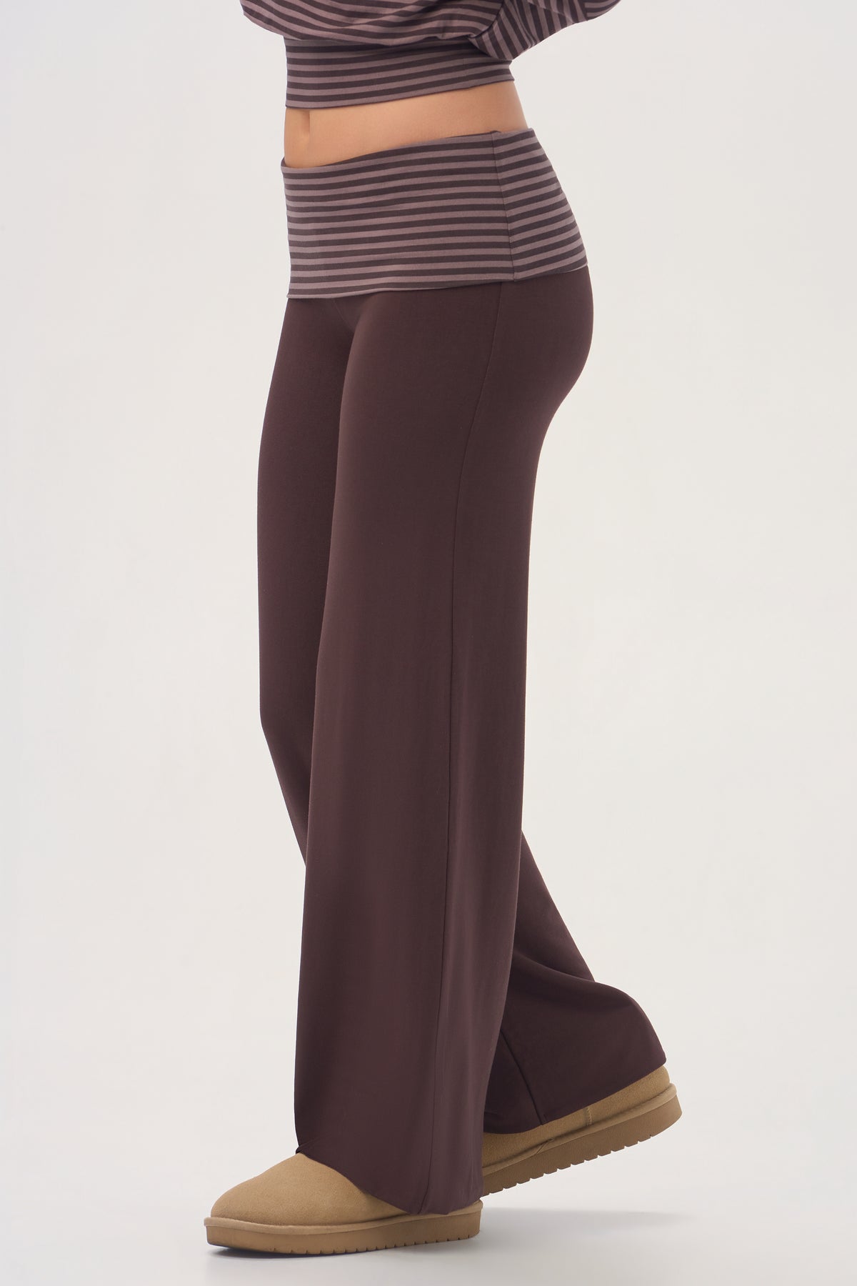 bo-and-tee-buttercloud-wide-leg-trousers-in-espresso_BT16540Espresso_3.jpg