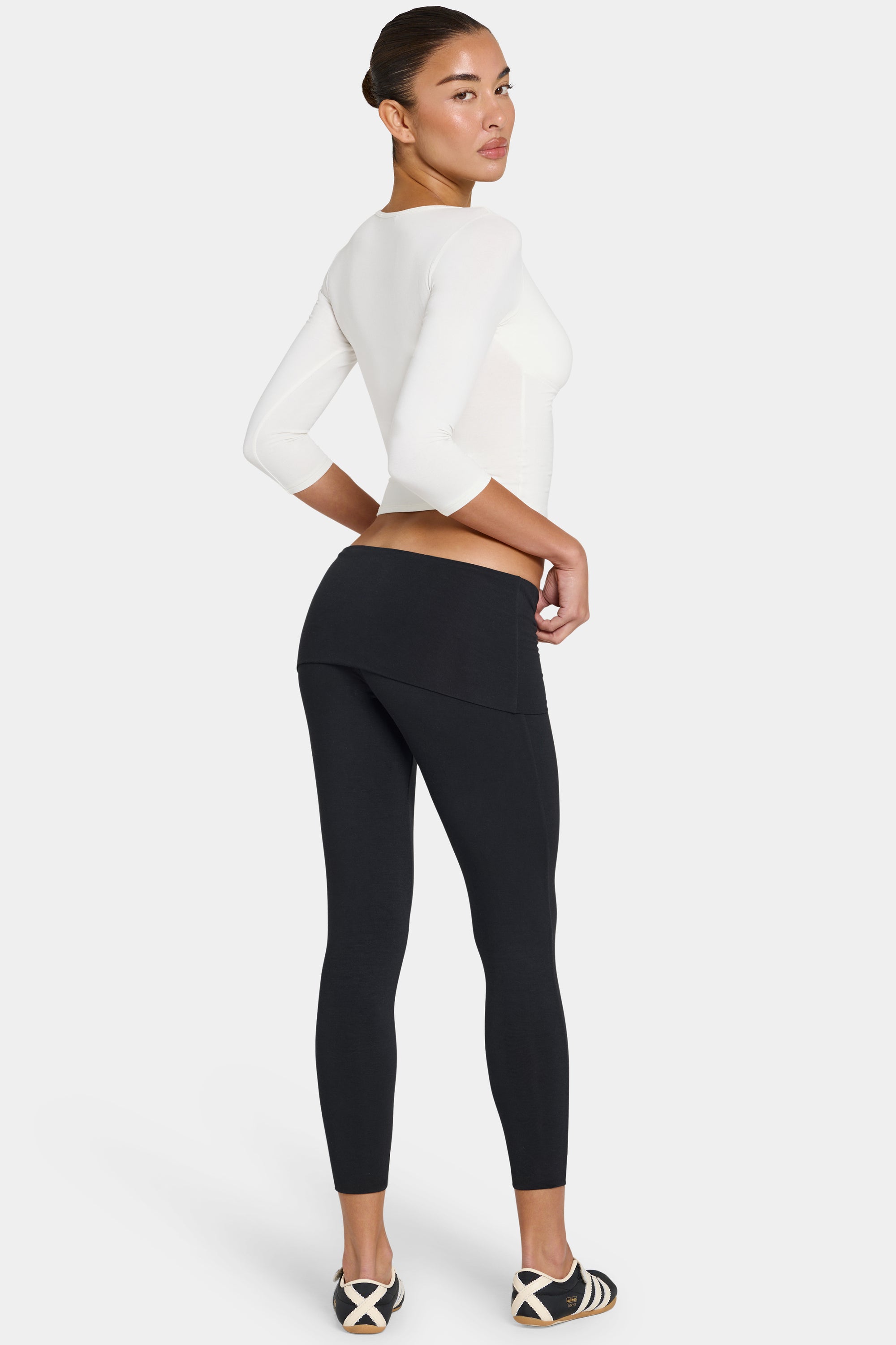 bo-and-tee-buttercloud™-7_8-leggings-in-black_BT16512Black_2.jpg