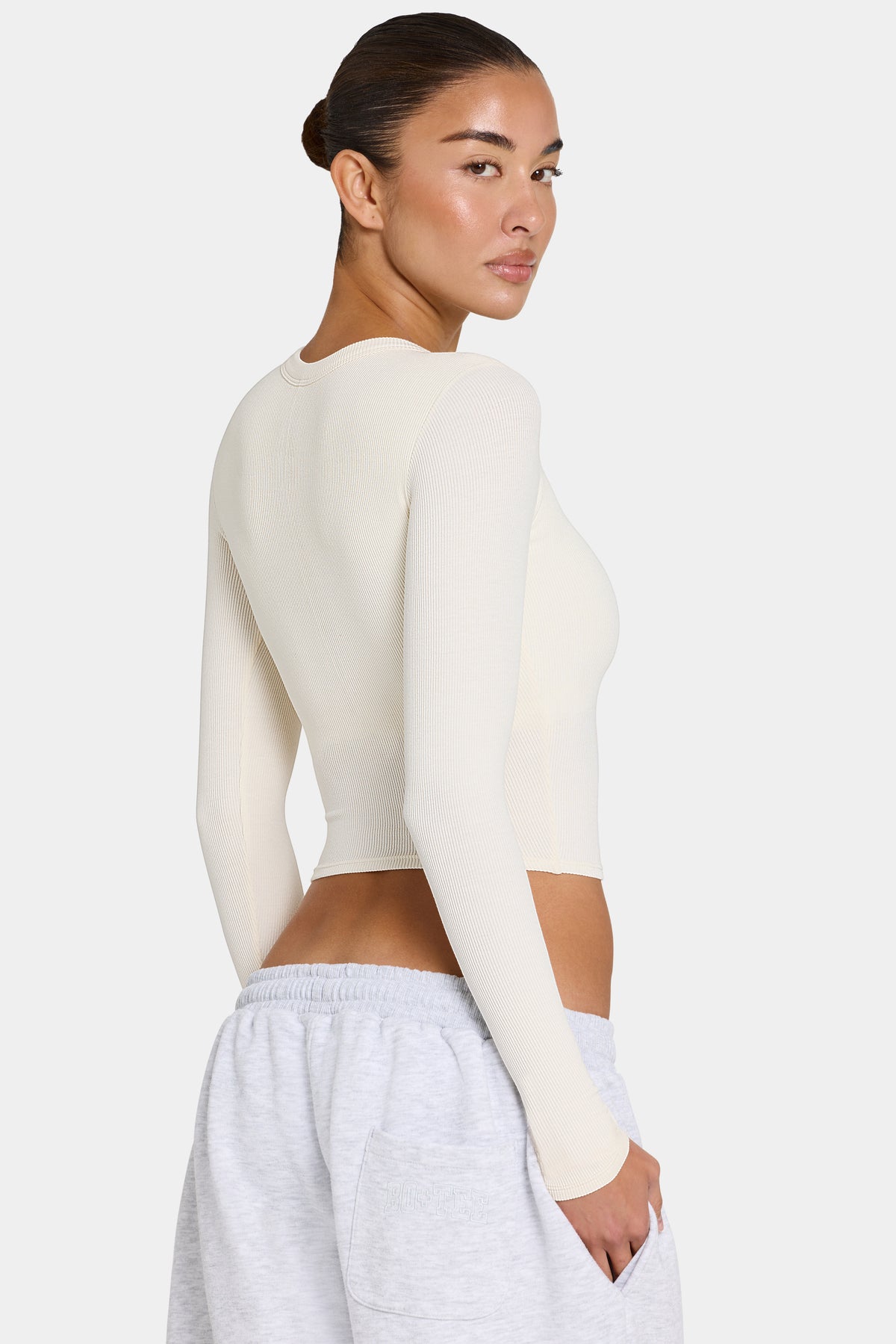 bo-and-tee-buttercloud™-built-in-bra-long-sleeve-crop-top-in-coconut_BT16506AWhite_6.jpg