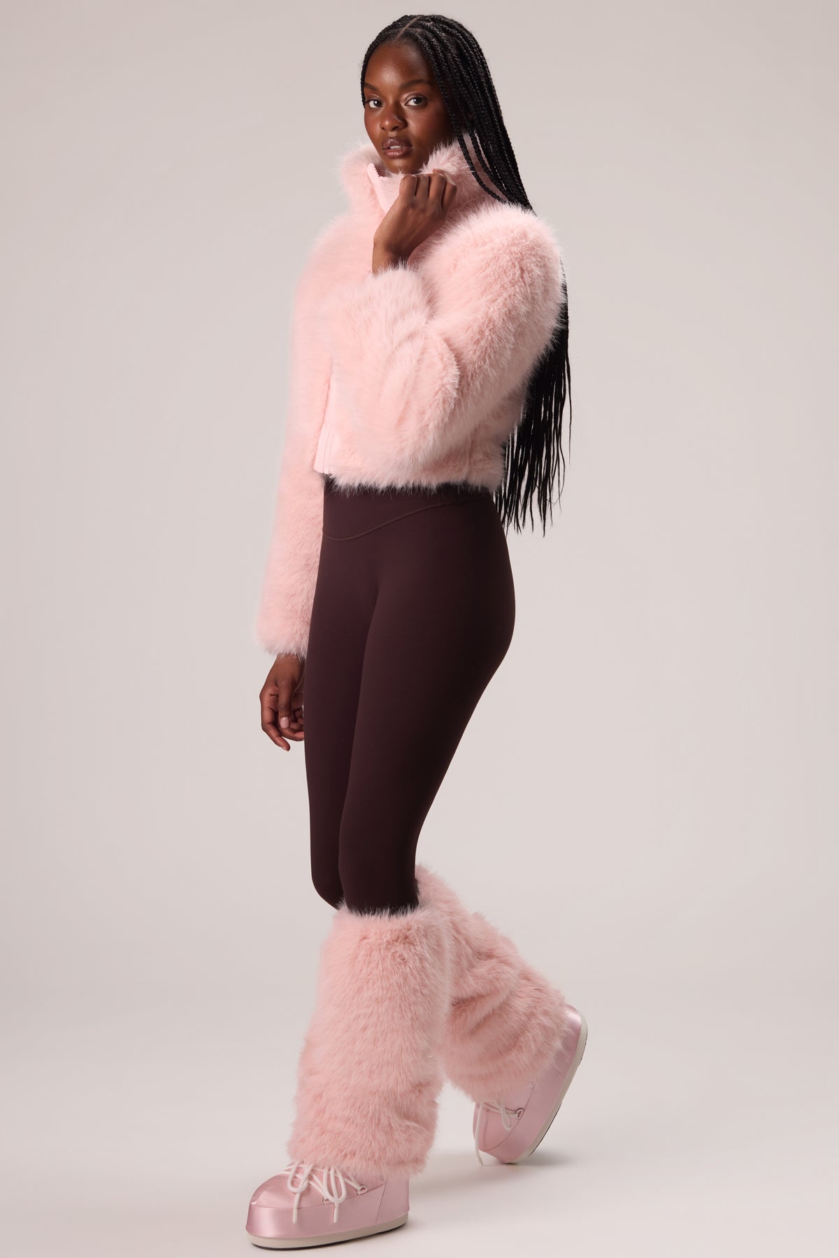 bo-and-tee-faux-fur-boot-covers-in-powder-pink_BT16330PowderPink_5.jpg