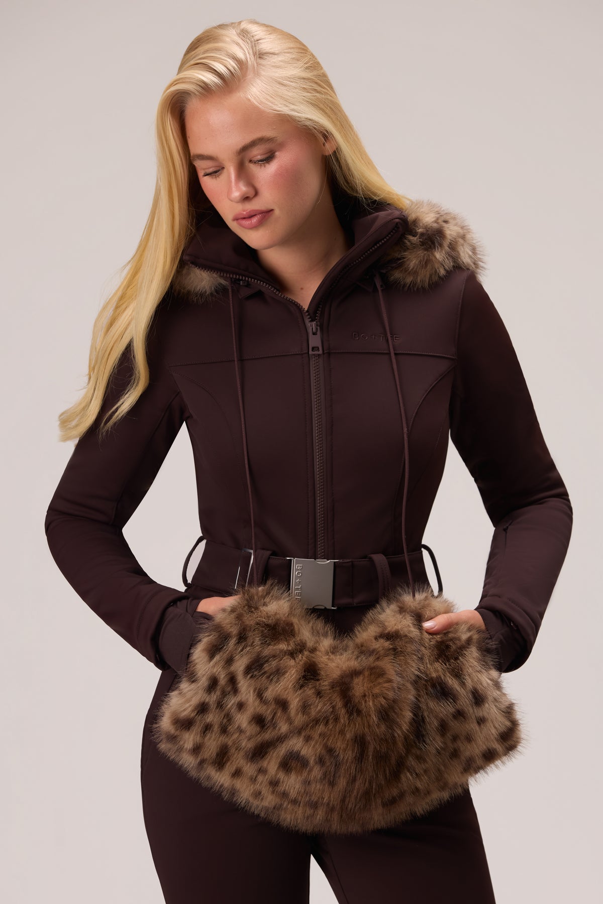 bo-and-tee-faux-fur-hand-warmer-in-brown-leopard_BT16329A1BrownLeopard_5.jpg