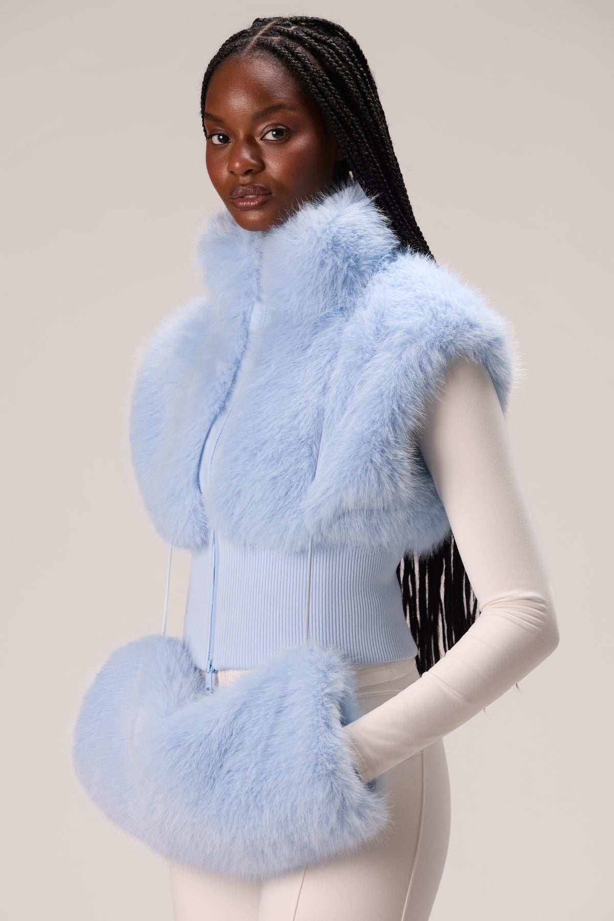 bo-and-tee-faux-fur-hand-warmer-in-powder-blue_BT16329PowderBlue_4.jpg