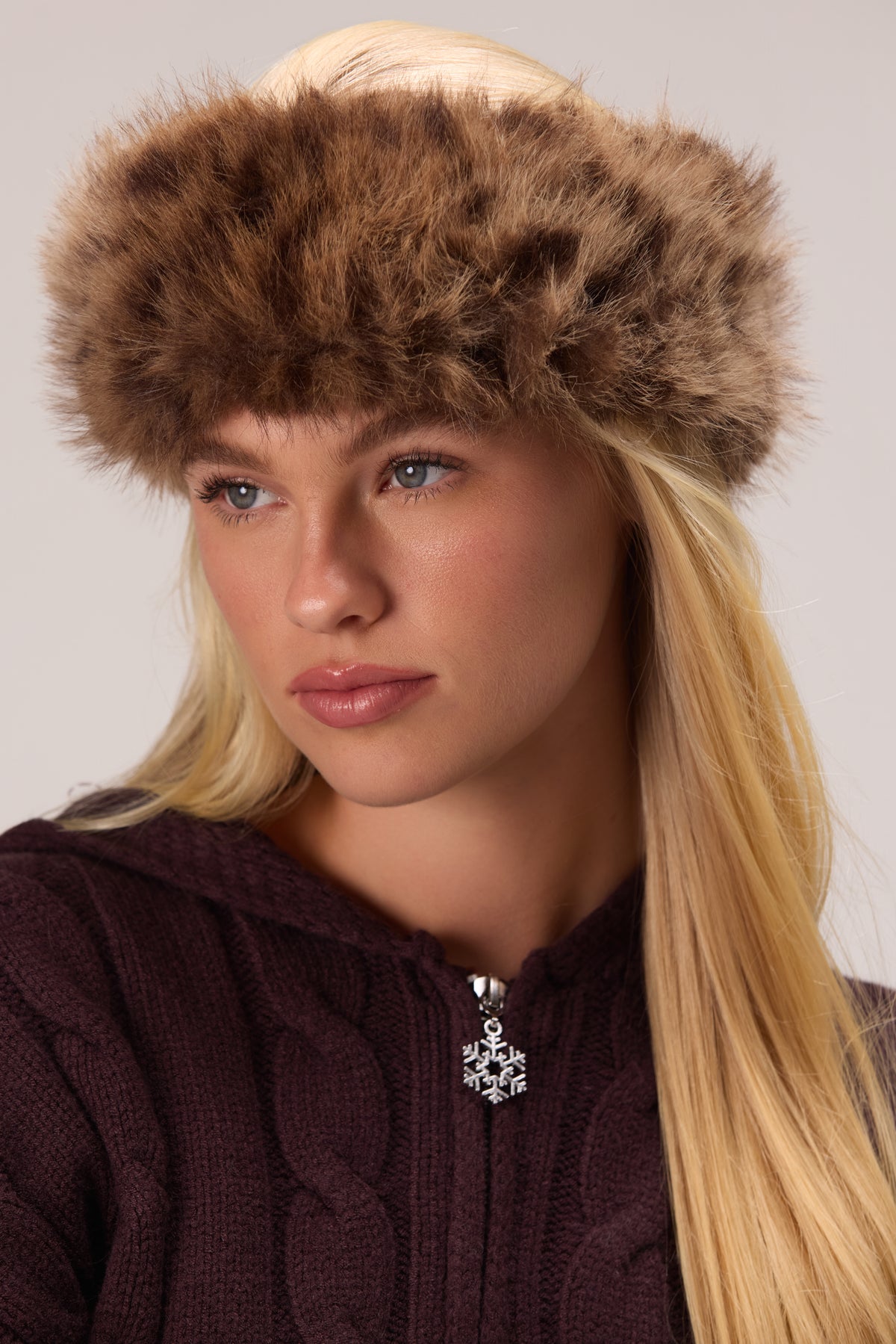 bo-and-tee-faux-fur-headband-in-brown-leopard_BT16335A1BrownLeopard_4.jpg