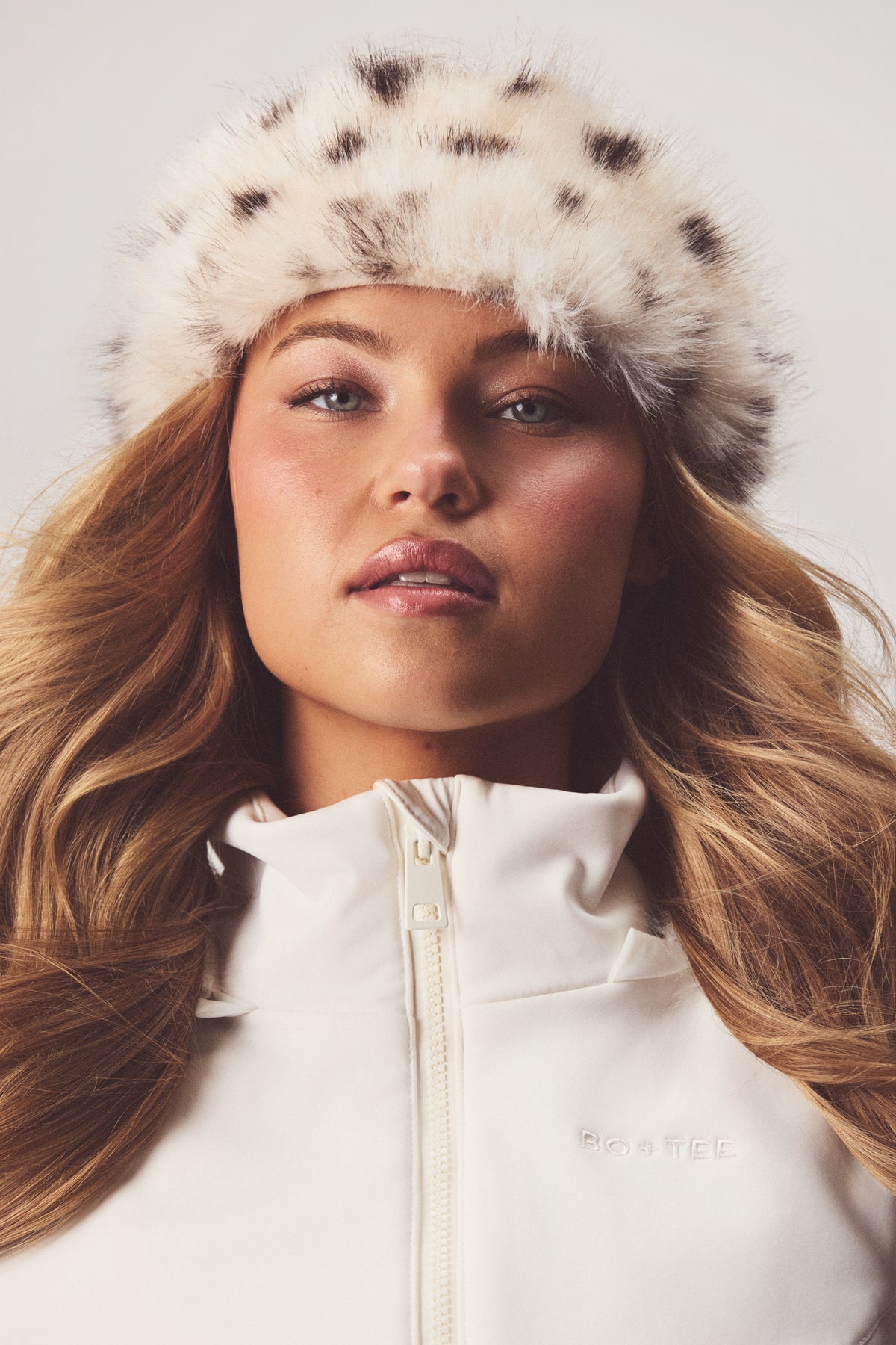 bo-and-tee-faux-fur-headband-in-snow-leopard_BT16335ASnowLeopard_5.jpg