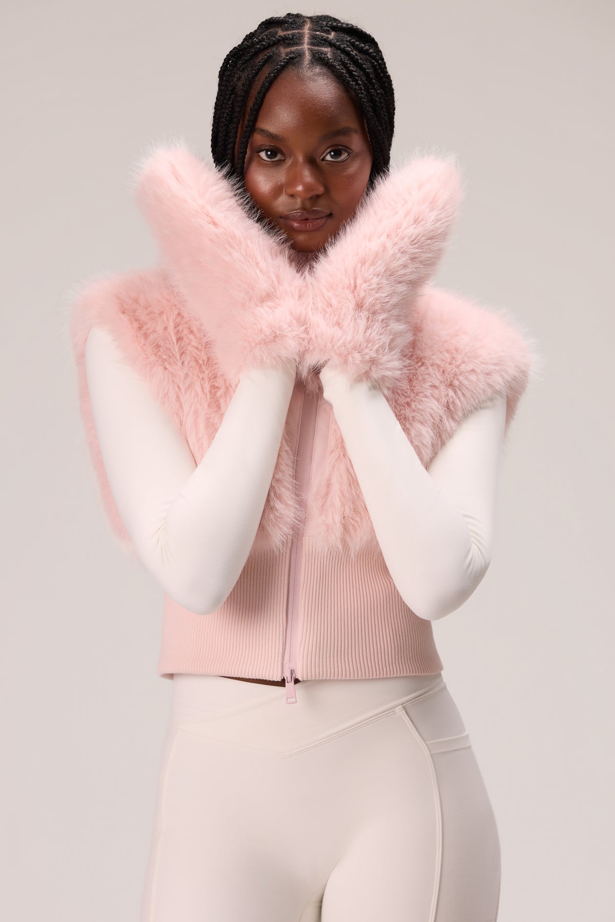 bo-and-tee-faux-fur-tote-mitts-in-powder-pink_BT16333PowderPink_5.jpg