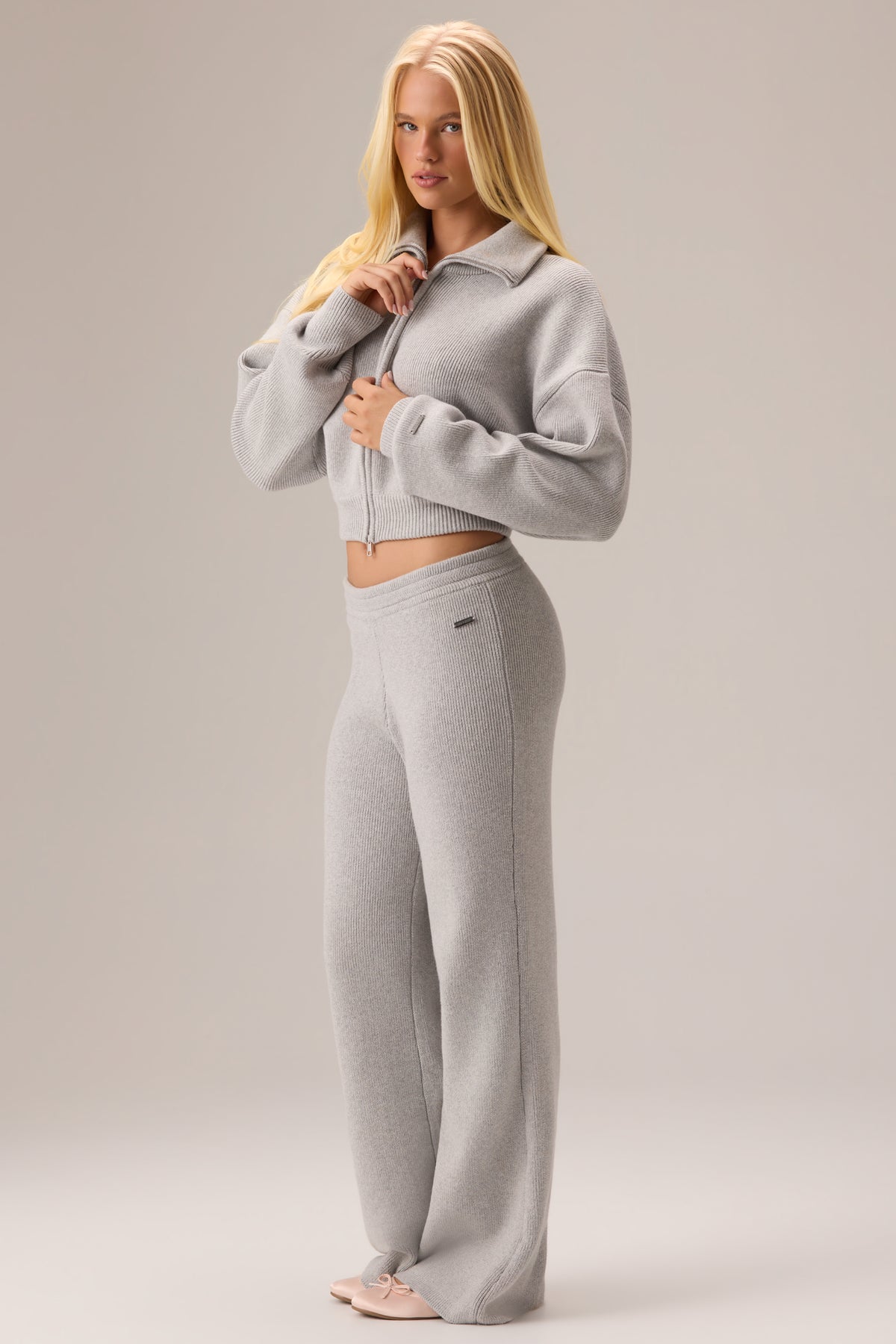 bo-and-tee-ribbed-knit-cropped-zip-up-sweatshirt-pebble_BT1992BGreyMarl_1.jpg