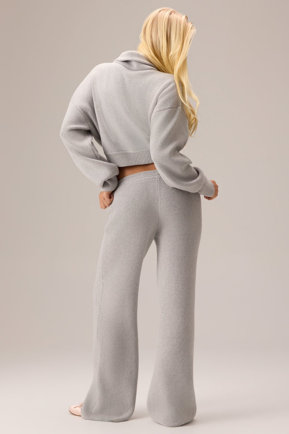 bo-and-tee-ribbed-knit-cropped-zip-up-sweatshirt-pebble_BT1992BGreyMarl_2.jpg