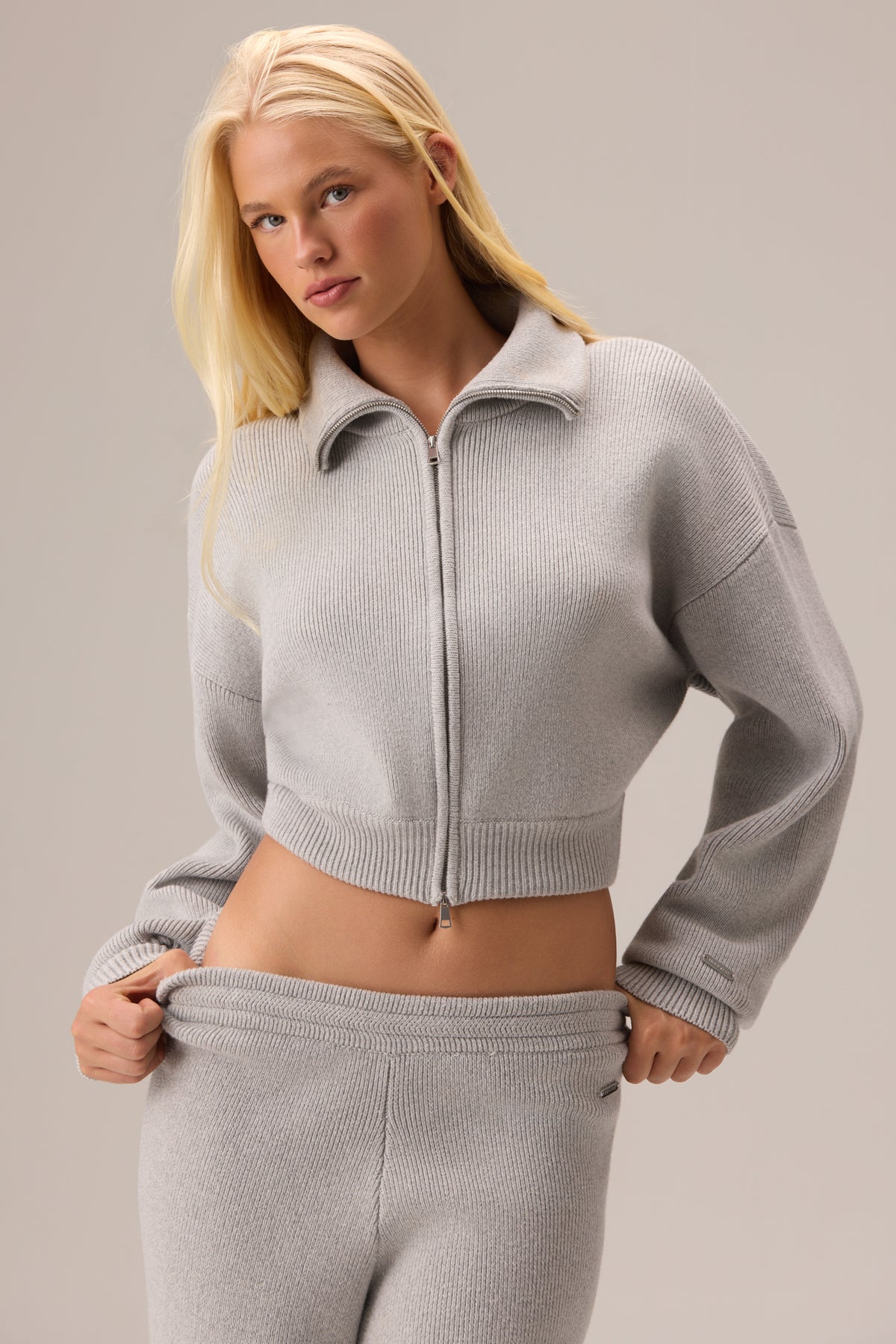 bo-and-tee-ribbed-knit-cropped-zip-up-sweatshirt-pebble_BT1992BGreyMarl_5.jpg