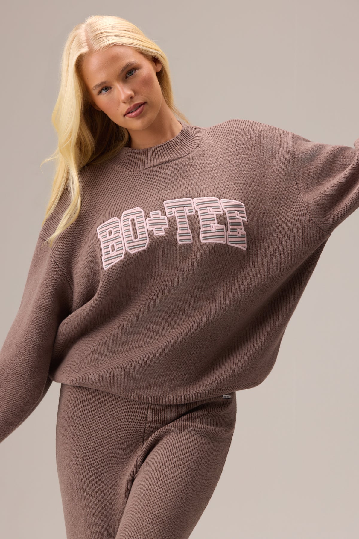 bo-and-tee-ribbed-knit-oversized-jumper-chestnut_BT1986BPraline_7.jpg