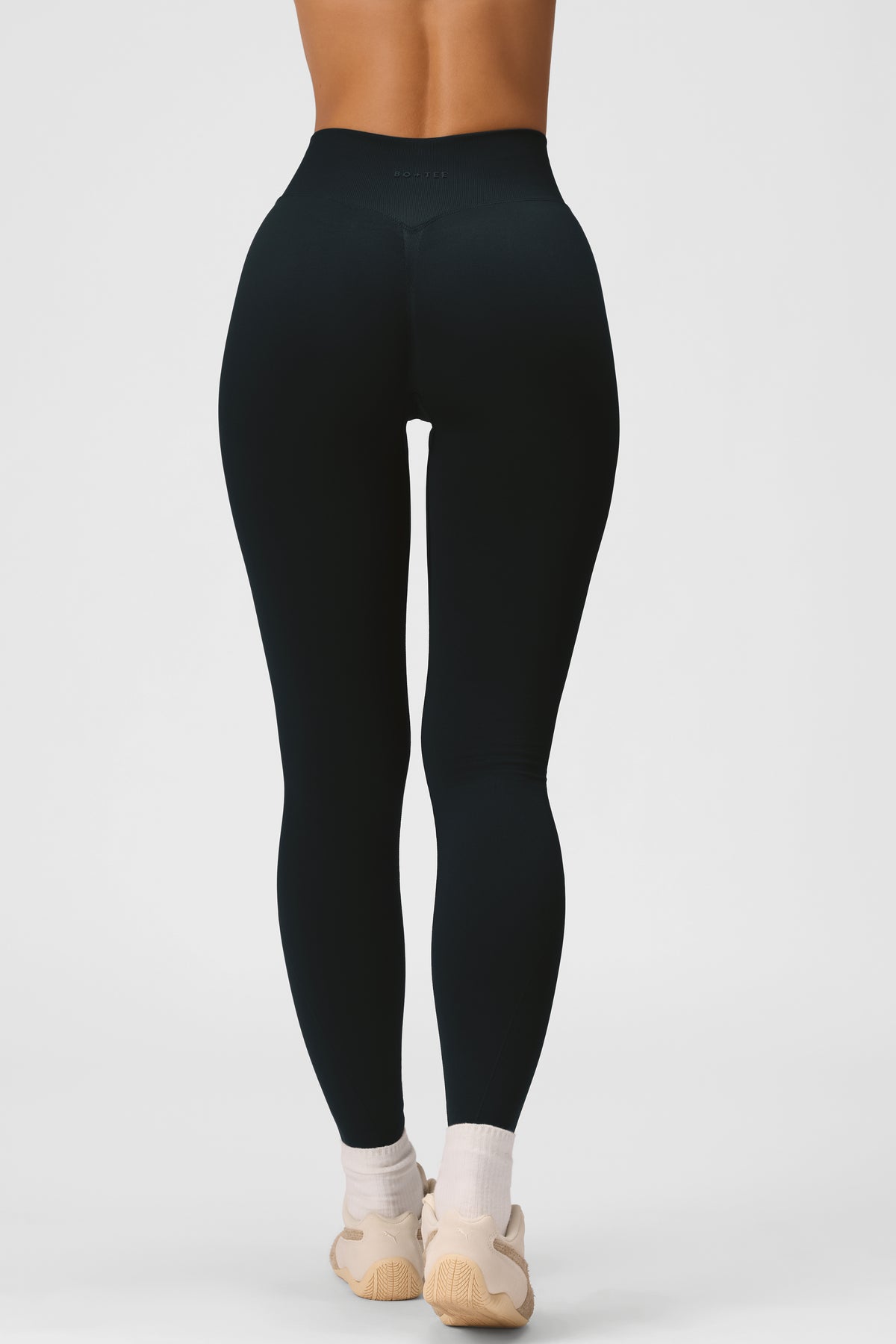 bo-and-tee-seamless-full-length-leggings-in-black_BT16468Black_6.jpg