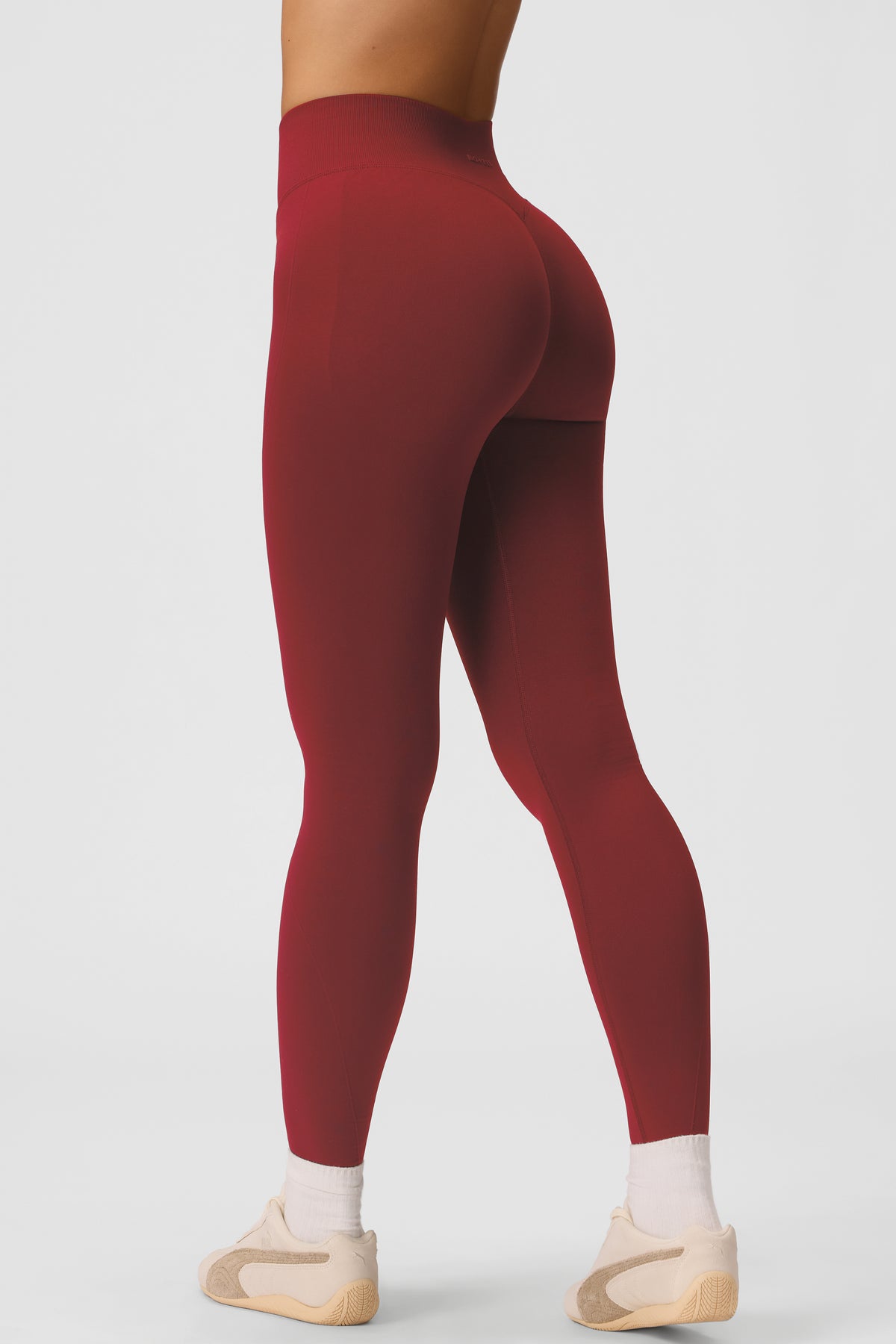 bo-and-tee-seamless-full-length-leggings-in-dark-cherry_BT16468DeepCrimson_7.jpg