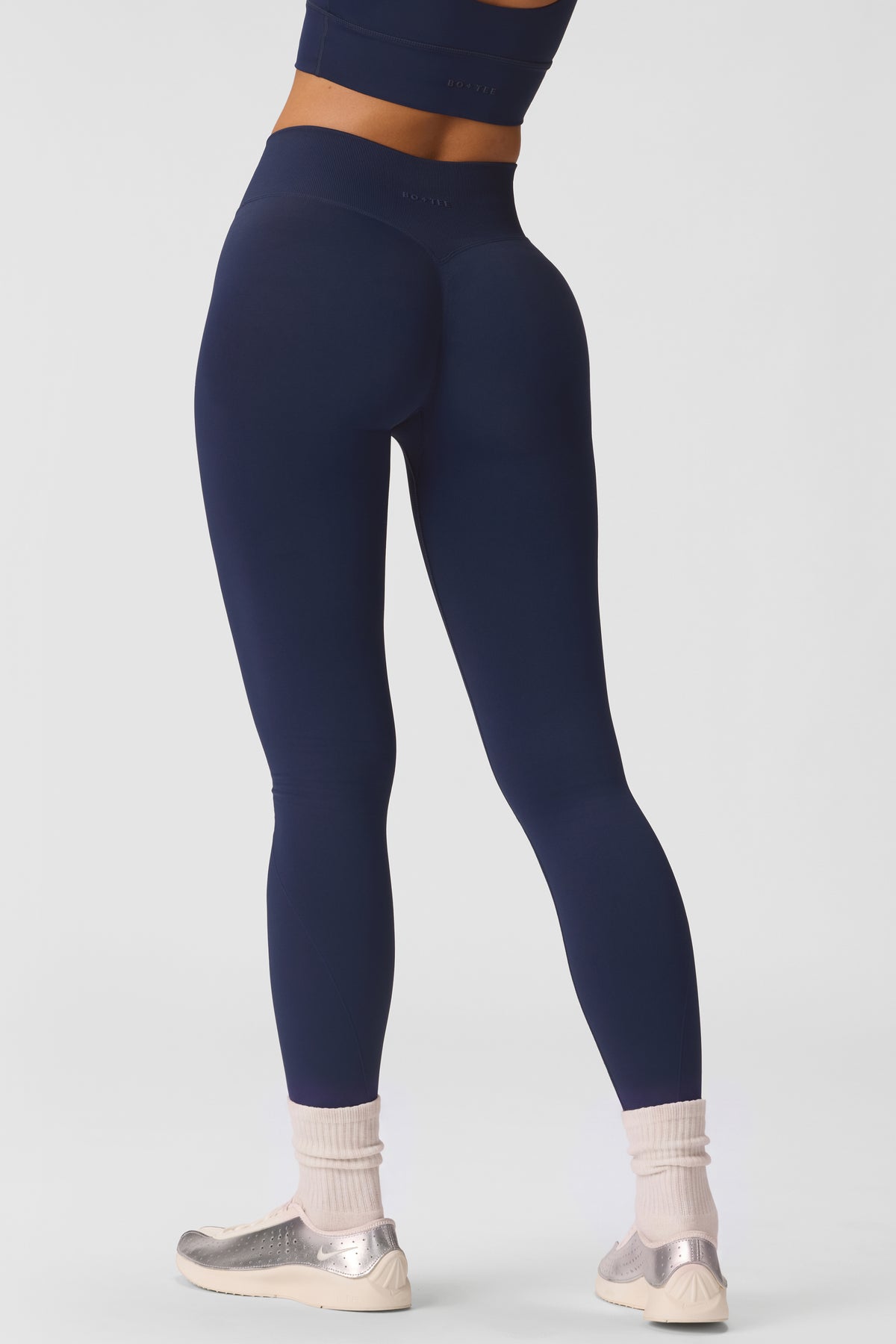 bo-and-tee-seamless-full-length-leggings-in-midnight-navy_BT16468MidnightNavy_5.jpg