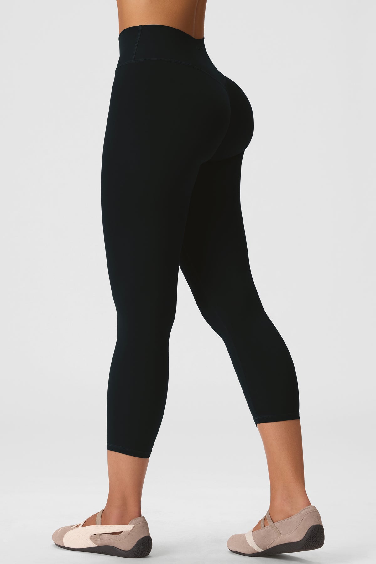 bo-and-tee-soft-active-7_8-leggings-in-black_BT16536Black_6.jpg