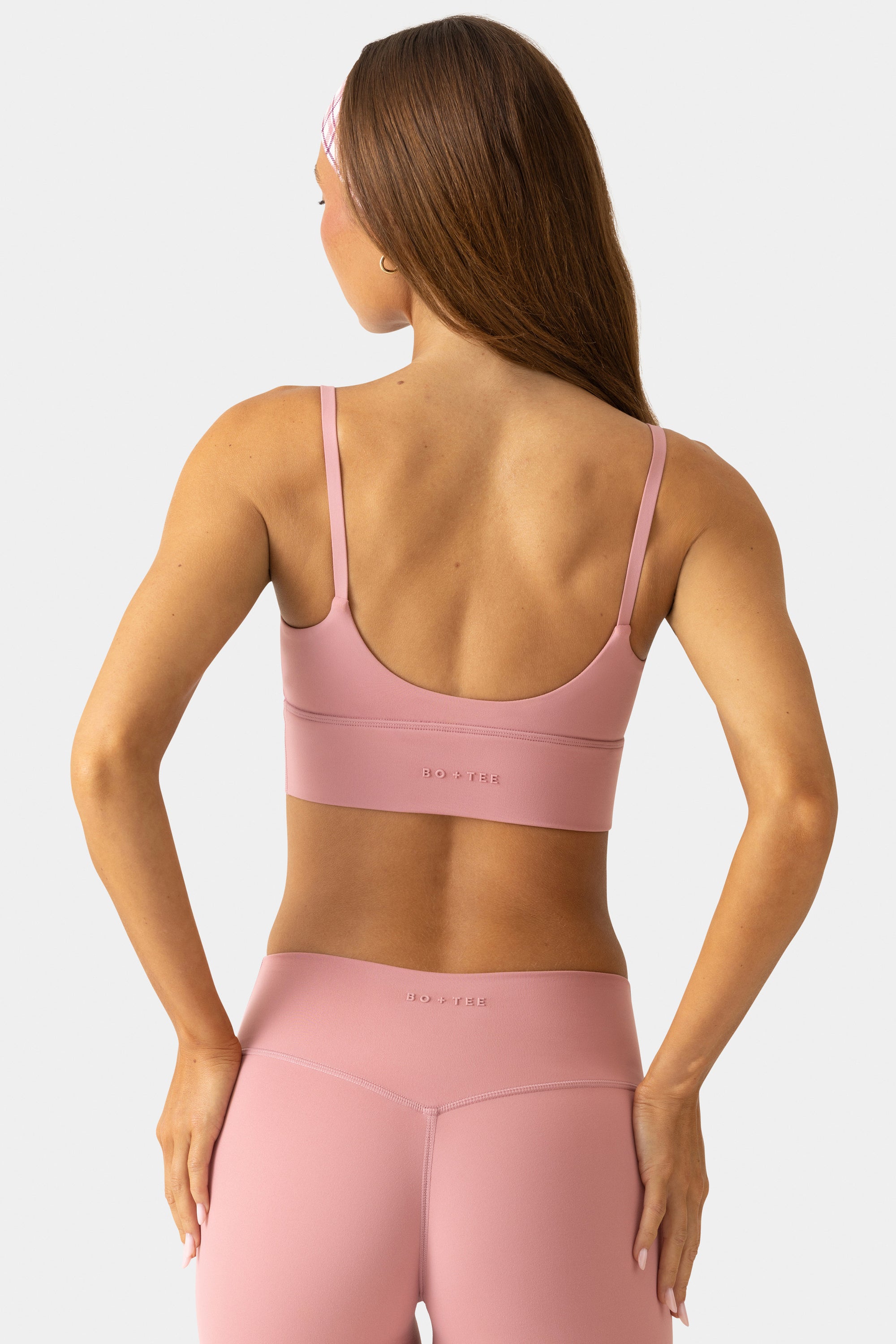 bo-and-tee-soft-active-scoop-neck-sports-bra-in-mauve_BT16472Mauve_2.jpg