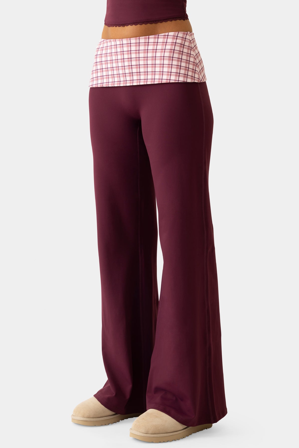 bo-and-tee-soft-active-wide-leg-trouser-in-burgundy_BT16466Cherry_4.jpg
