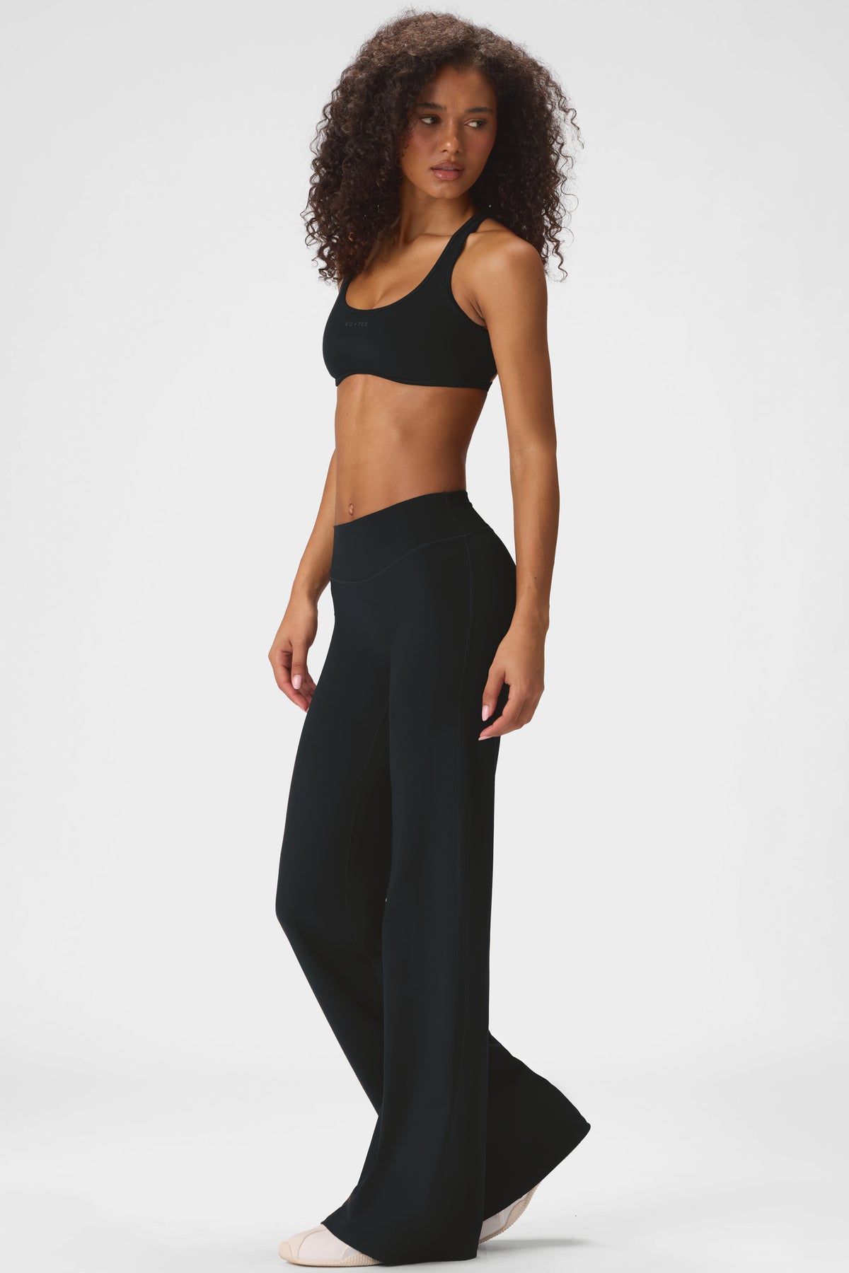 bo-and-tee-soft-active-wide-leg-trousers-in-black_BT16490Black_3.jpg