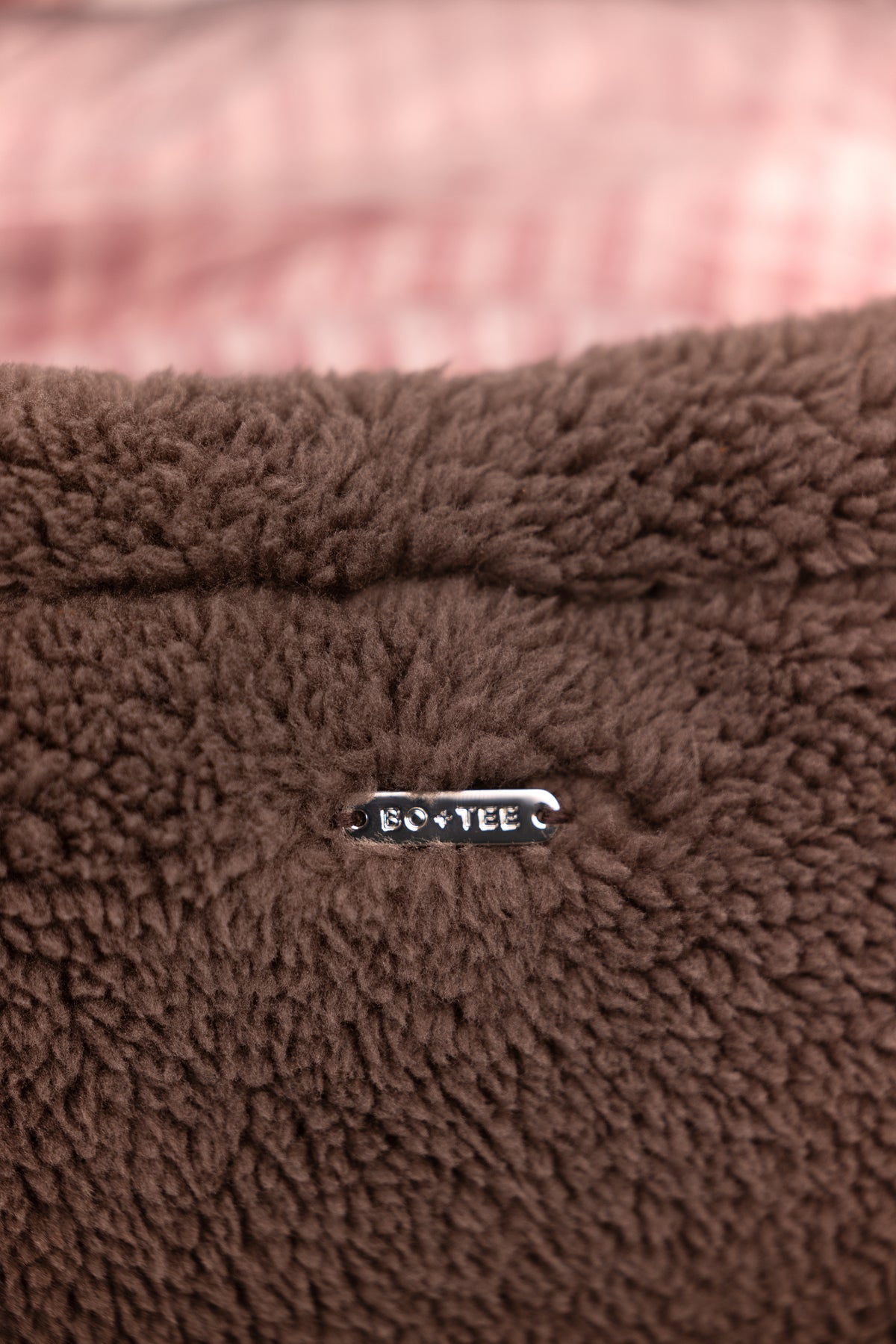bo-and-tee-teddy-fleece-bag-in-chestnut_BT16332A1Praline_6.jpg