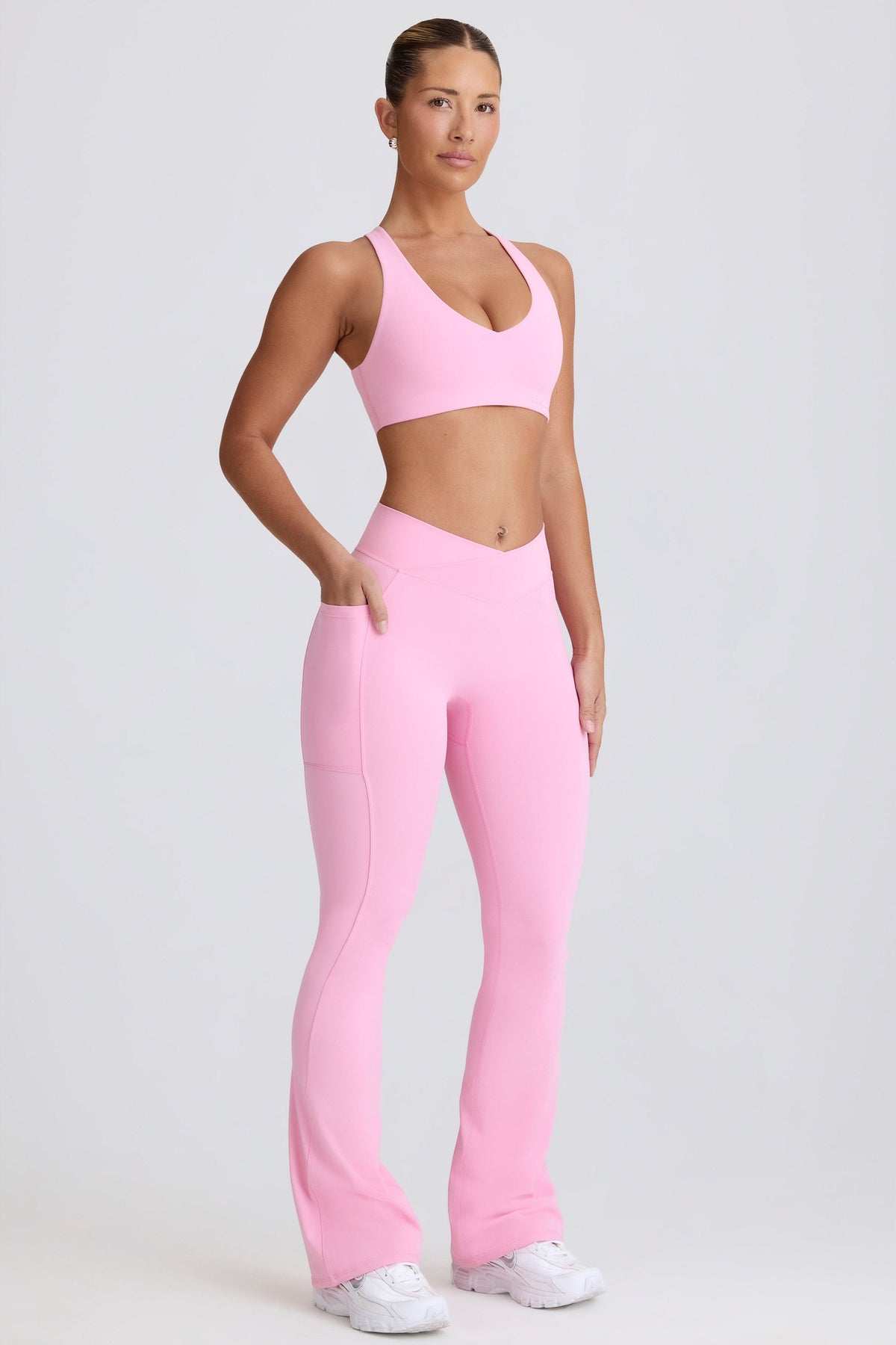 Soft Active V-Waist Pocket Flared Leggings in Baby Pink