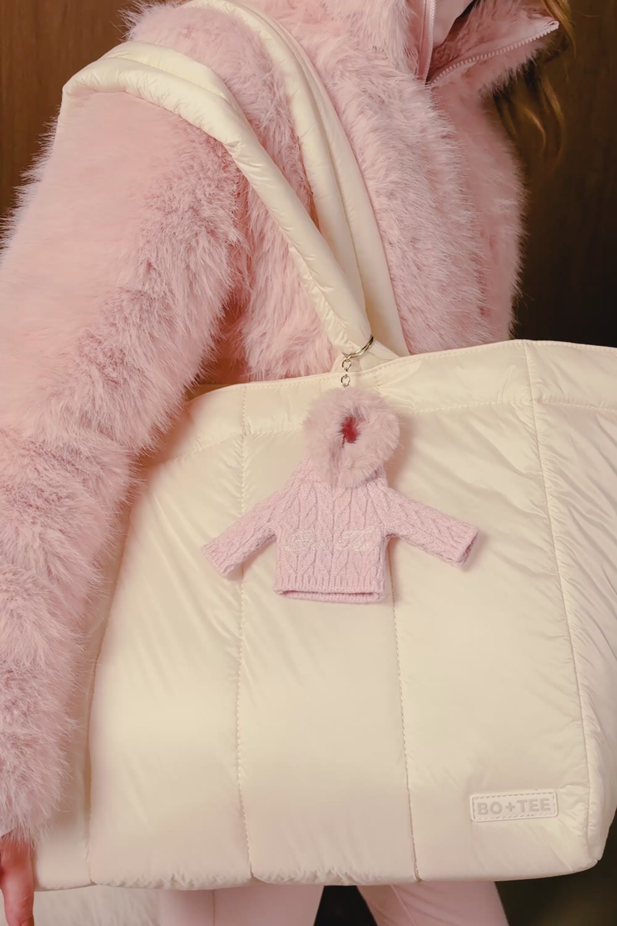KEYRING BAG_2.mp4